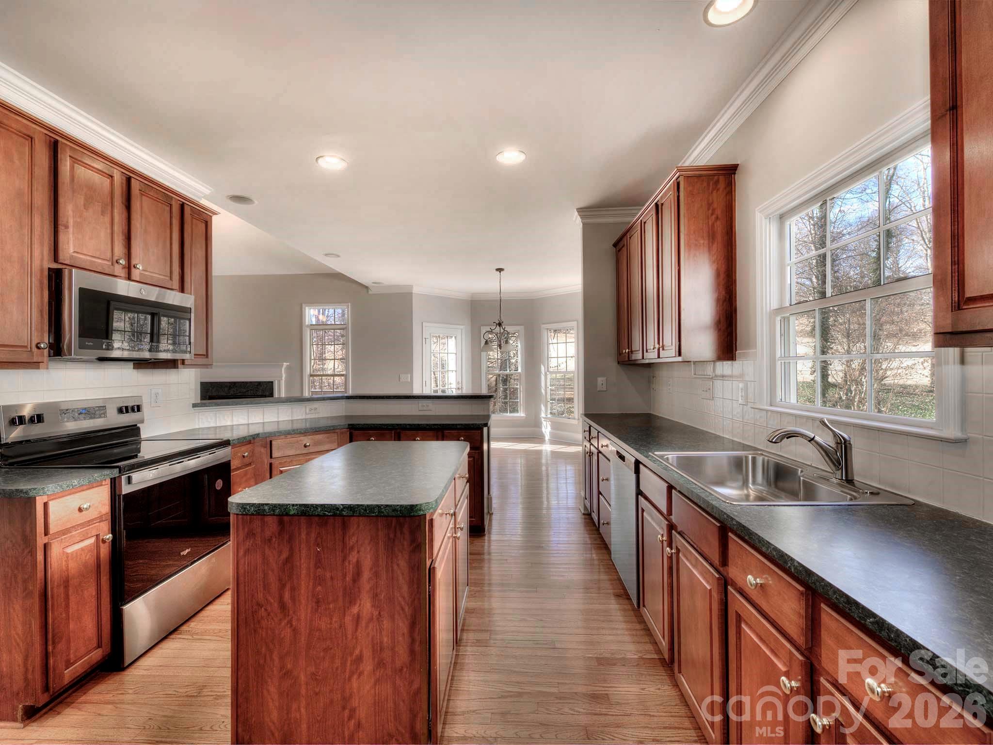 16009 Cranleigh Drive — Huntersville