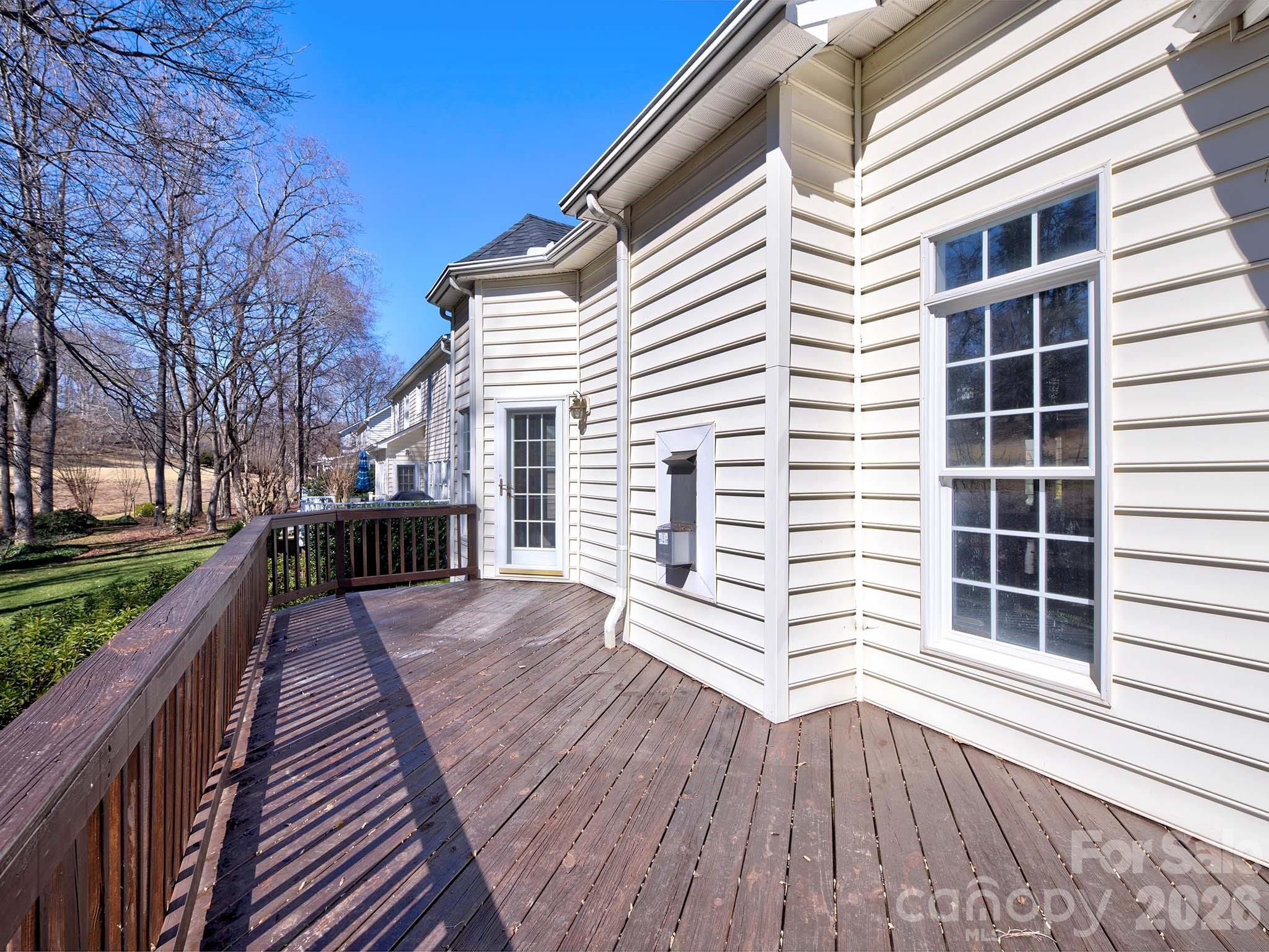 16009 Cranleigh Drive — Huntersville