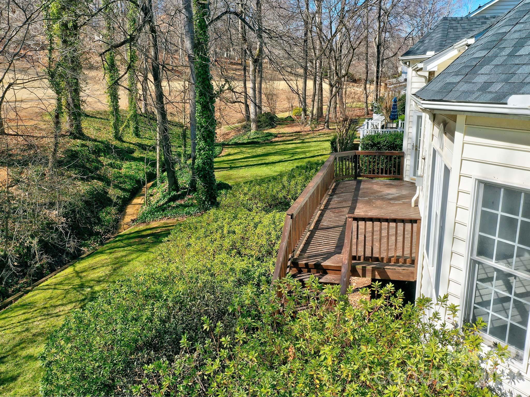 16009 Cranleigh Drive — Huntersville