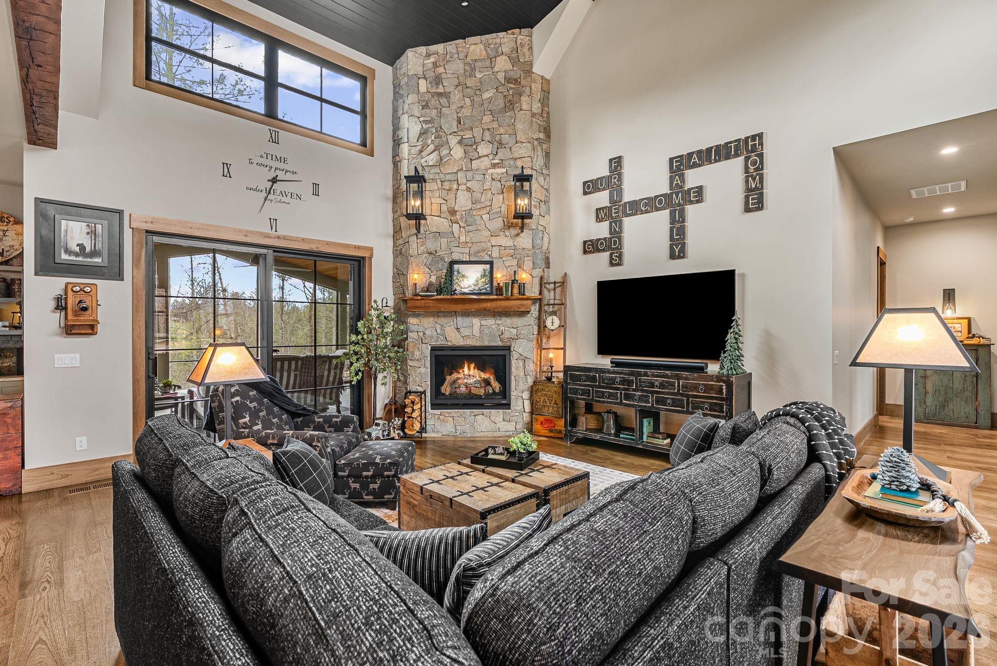 157 Riverbend Forest Drive — Asheville