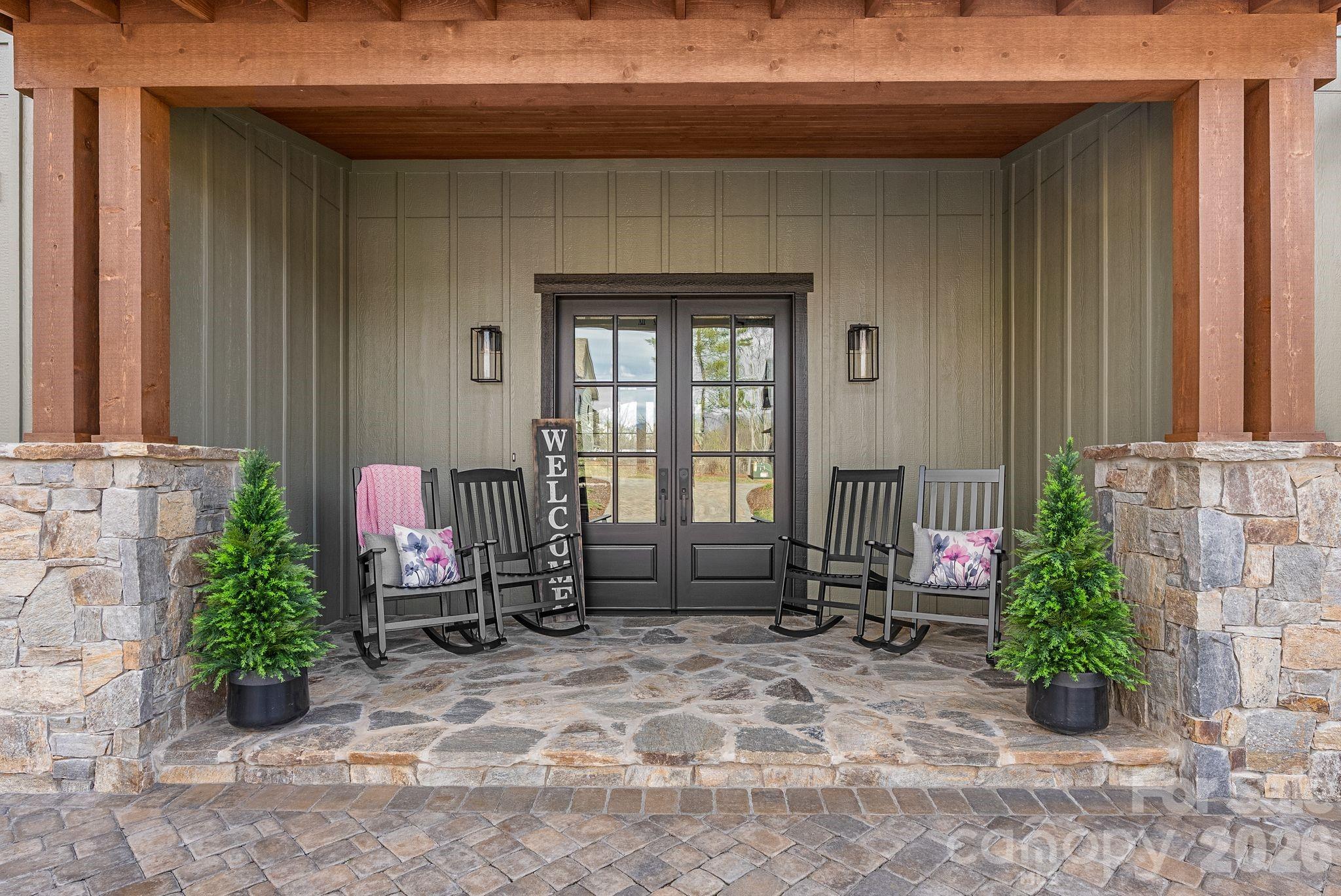 157 Riverbend Forest Drive — Asheville