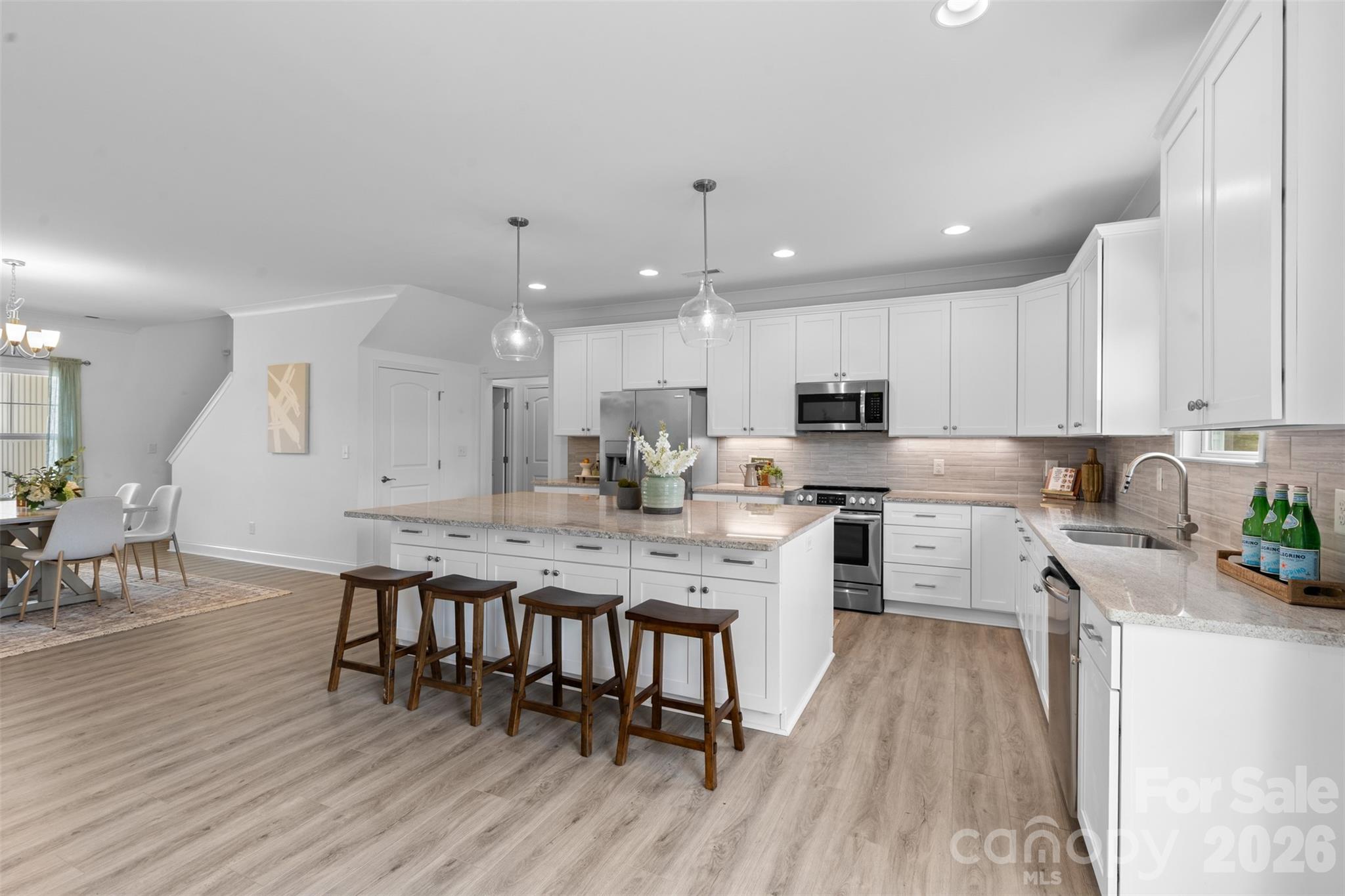 5200 Lancaster Highway — Monroe