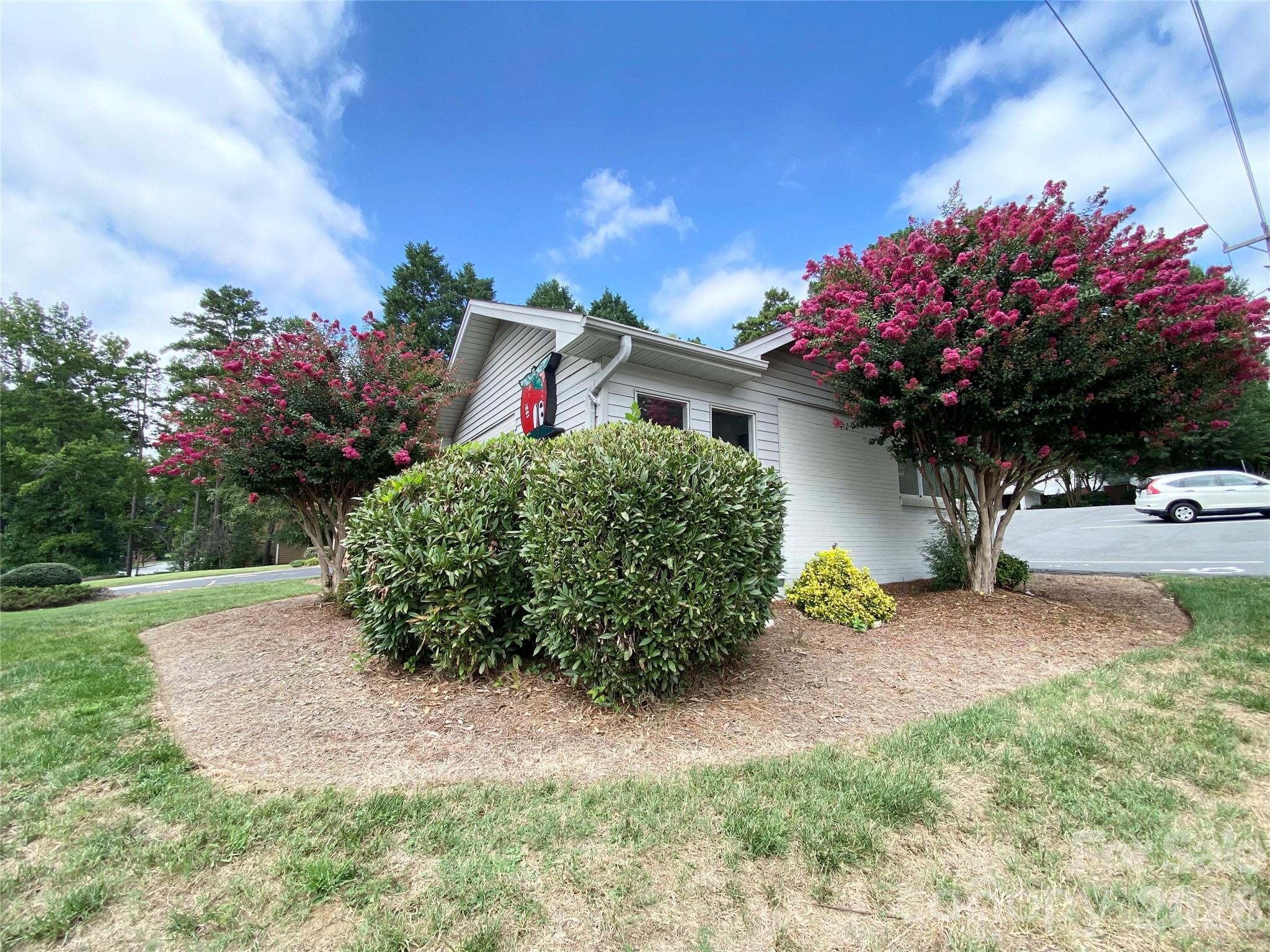400 Statesville Boulevard — Salisbury