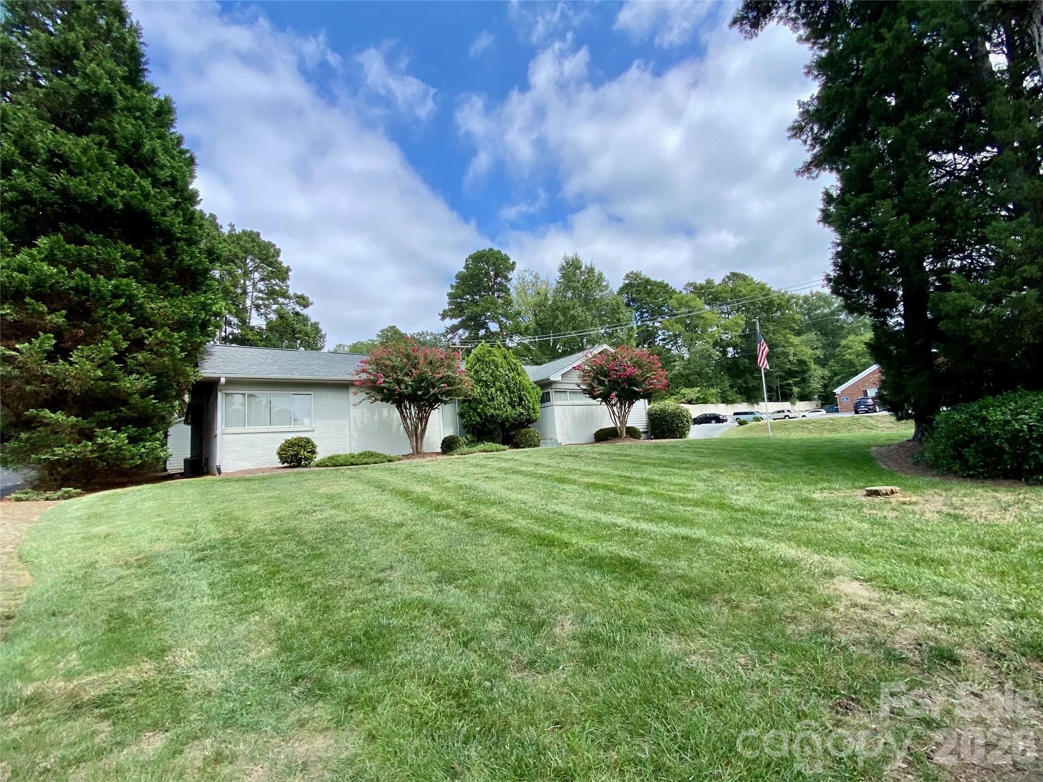 400 Statesville Boulevard — Salisbury