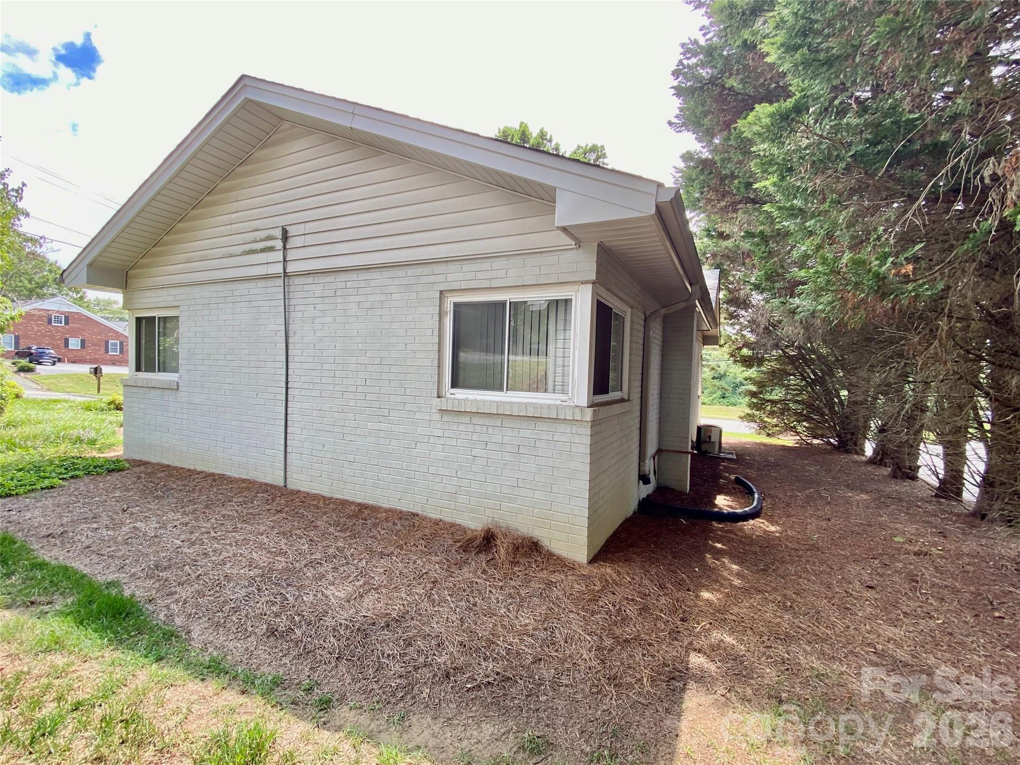 400 Statesville Boulevard — Salisbury
