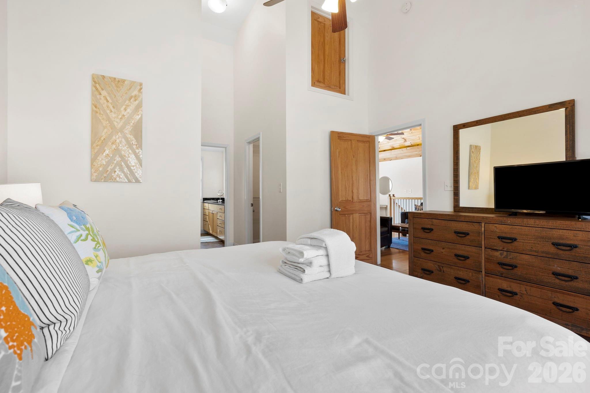 342 Old Haw Creek Road — Asheville