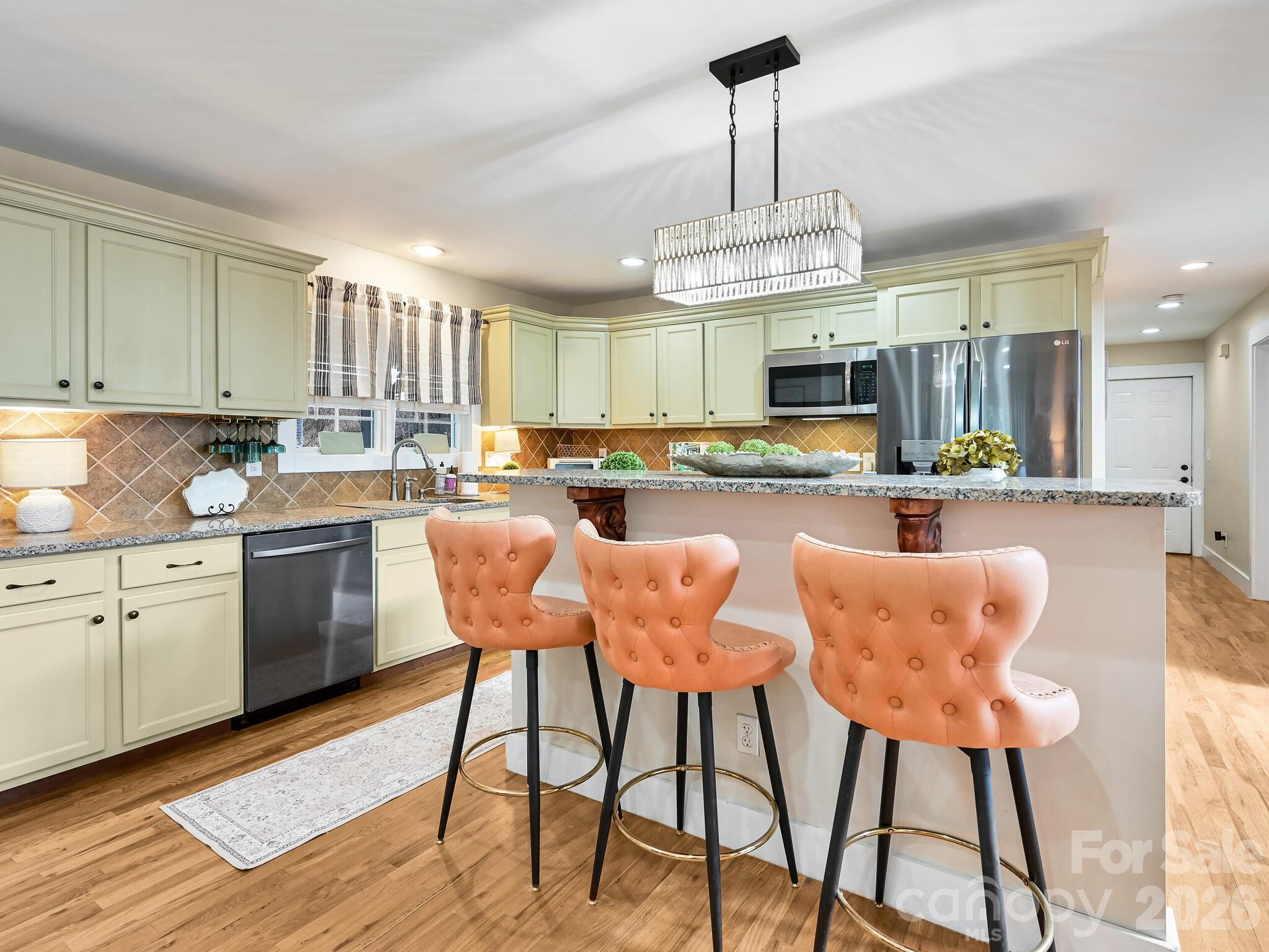 1645 Ivy Hill Road — Marshall