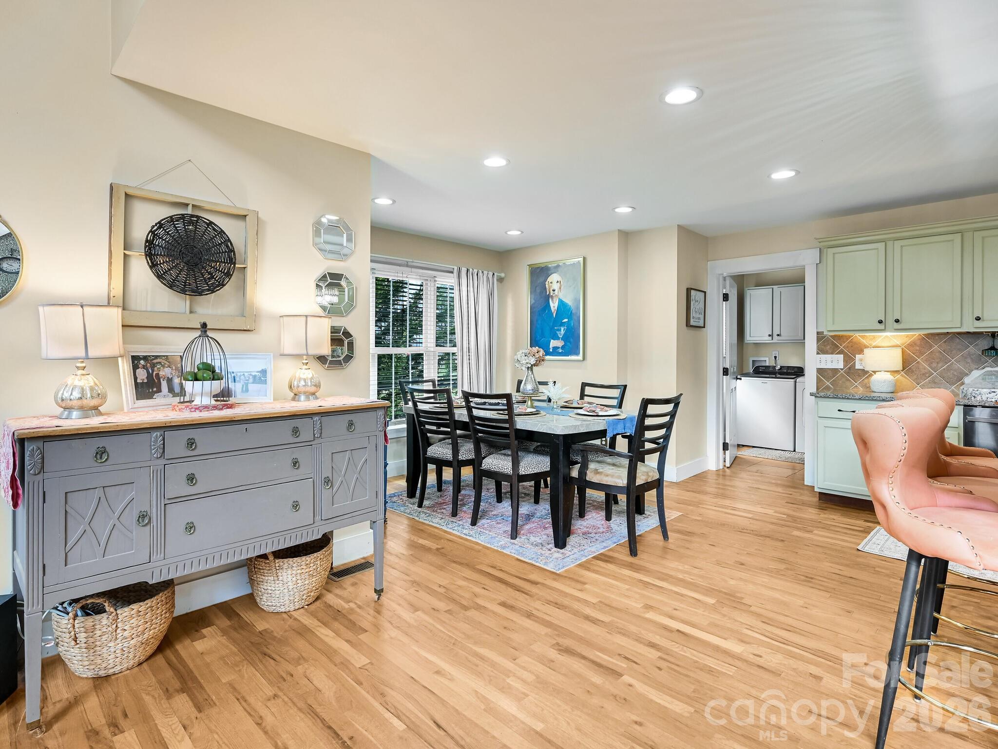 1645 Ivy Hill Road — Marshall