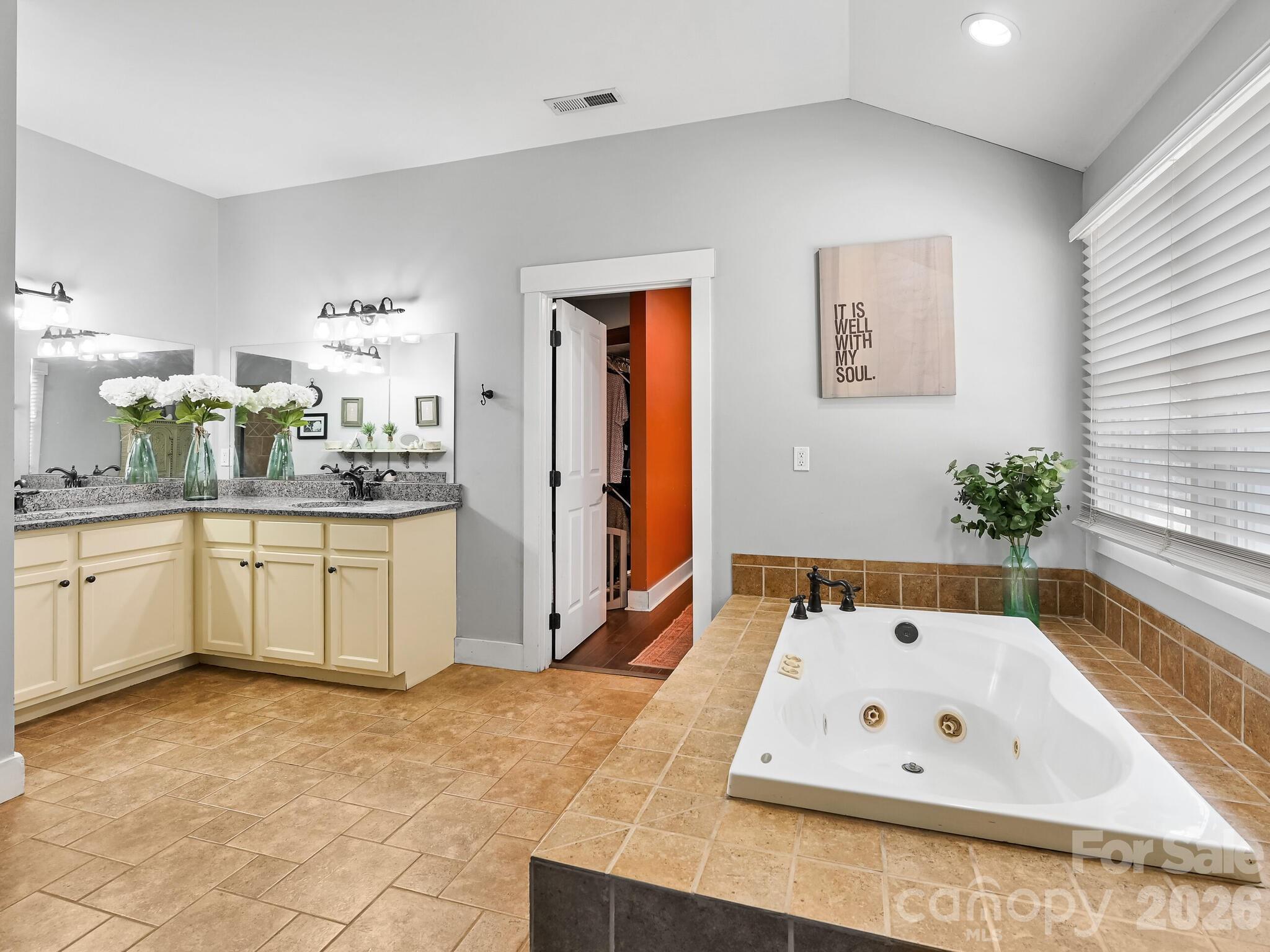 1645 Ivy Hill Road — Marshall
