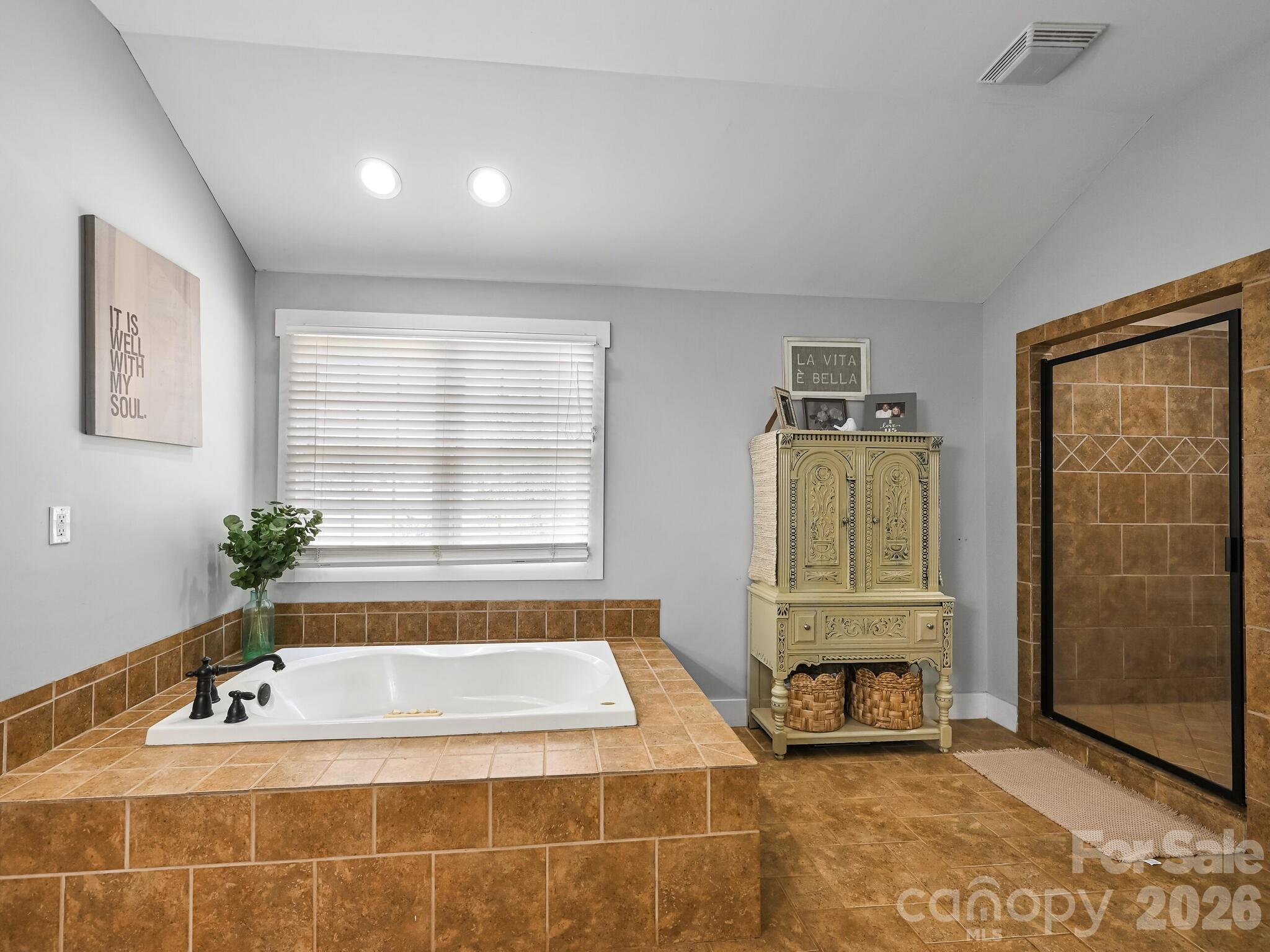 1645 Ivy Hill Road — Marshall