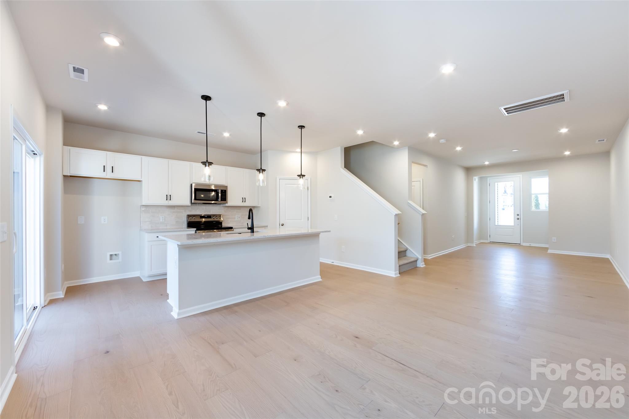 6005 Longar Lane — Charlotte