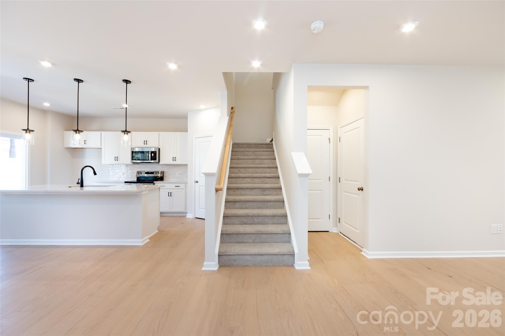6005 Longar Lane — Charlotte