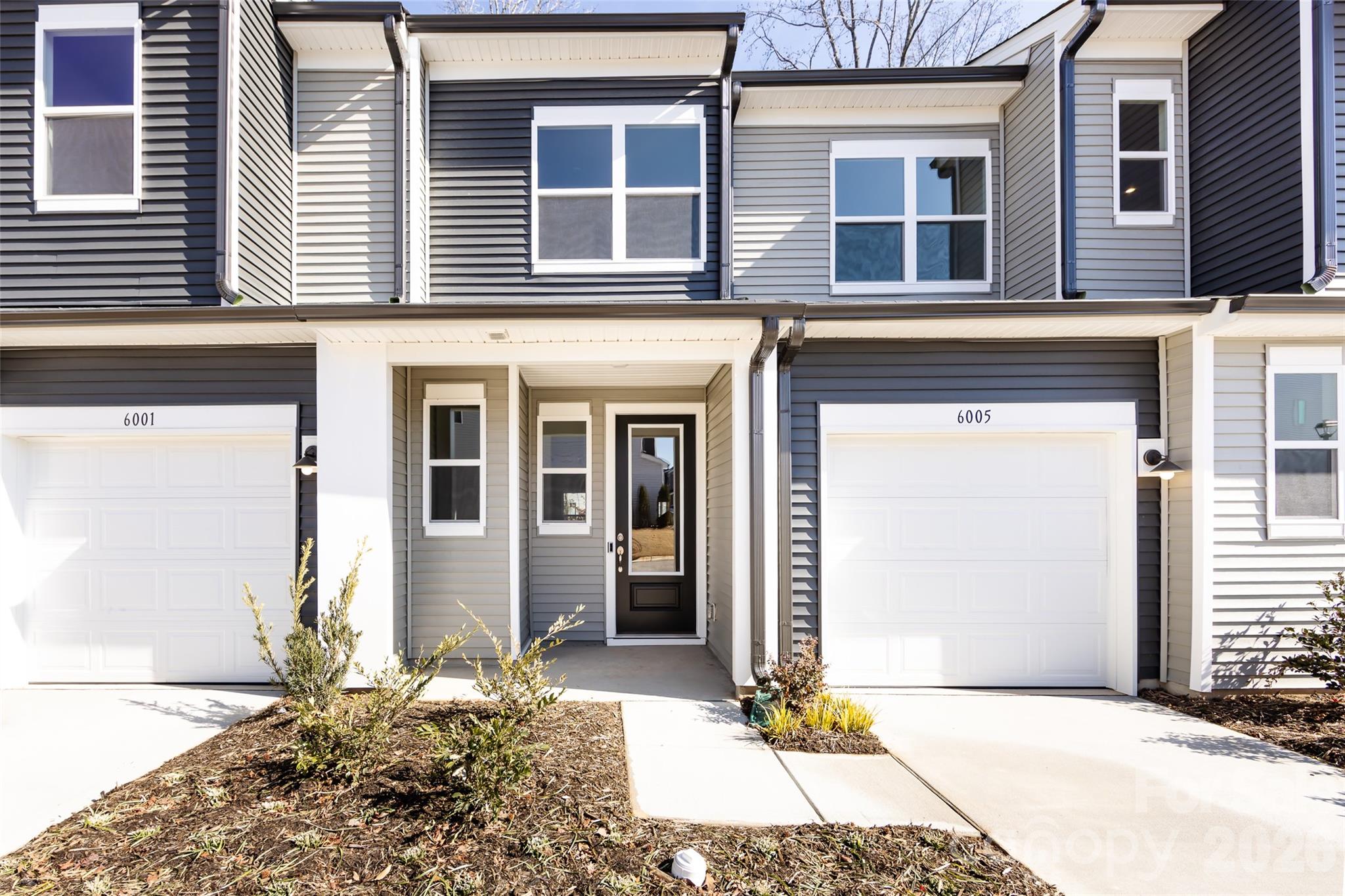6005 Longar Lane — Charlotte