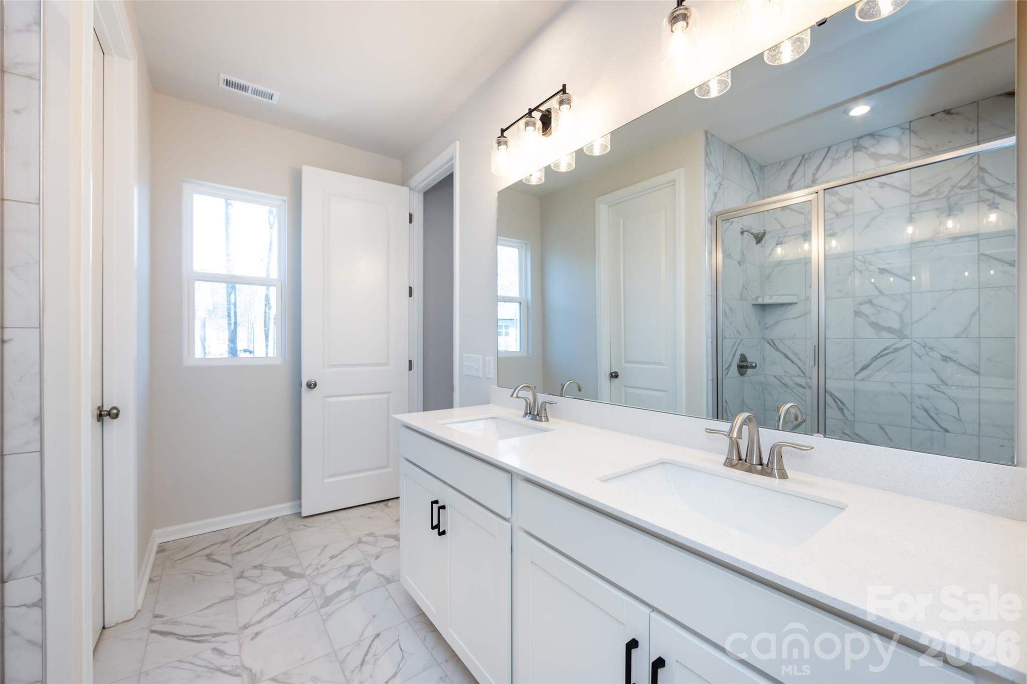 6005 Longar Lane — Charlotte
