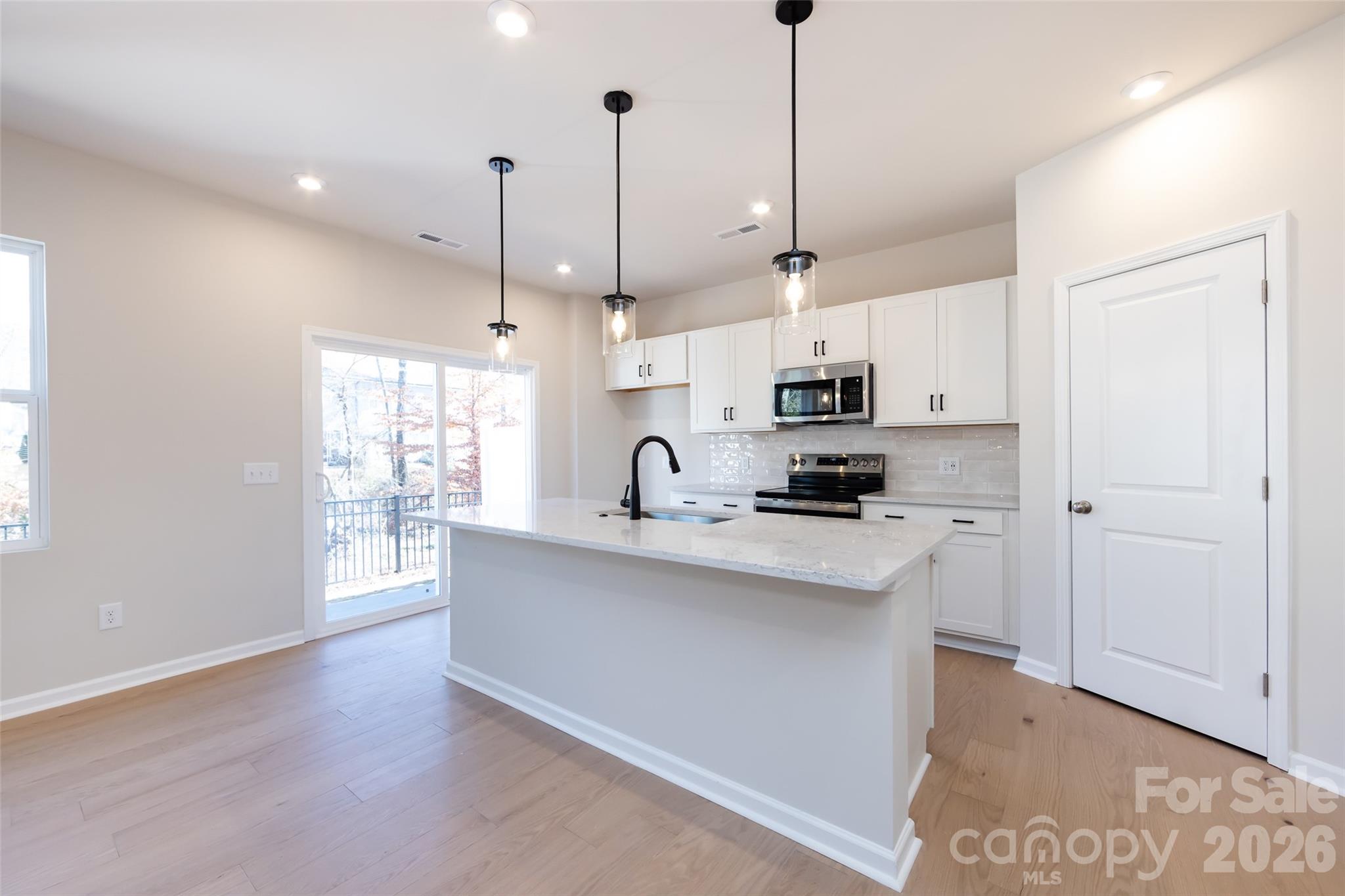 6005 Longar Lane — Charlotte