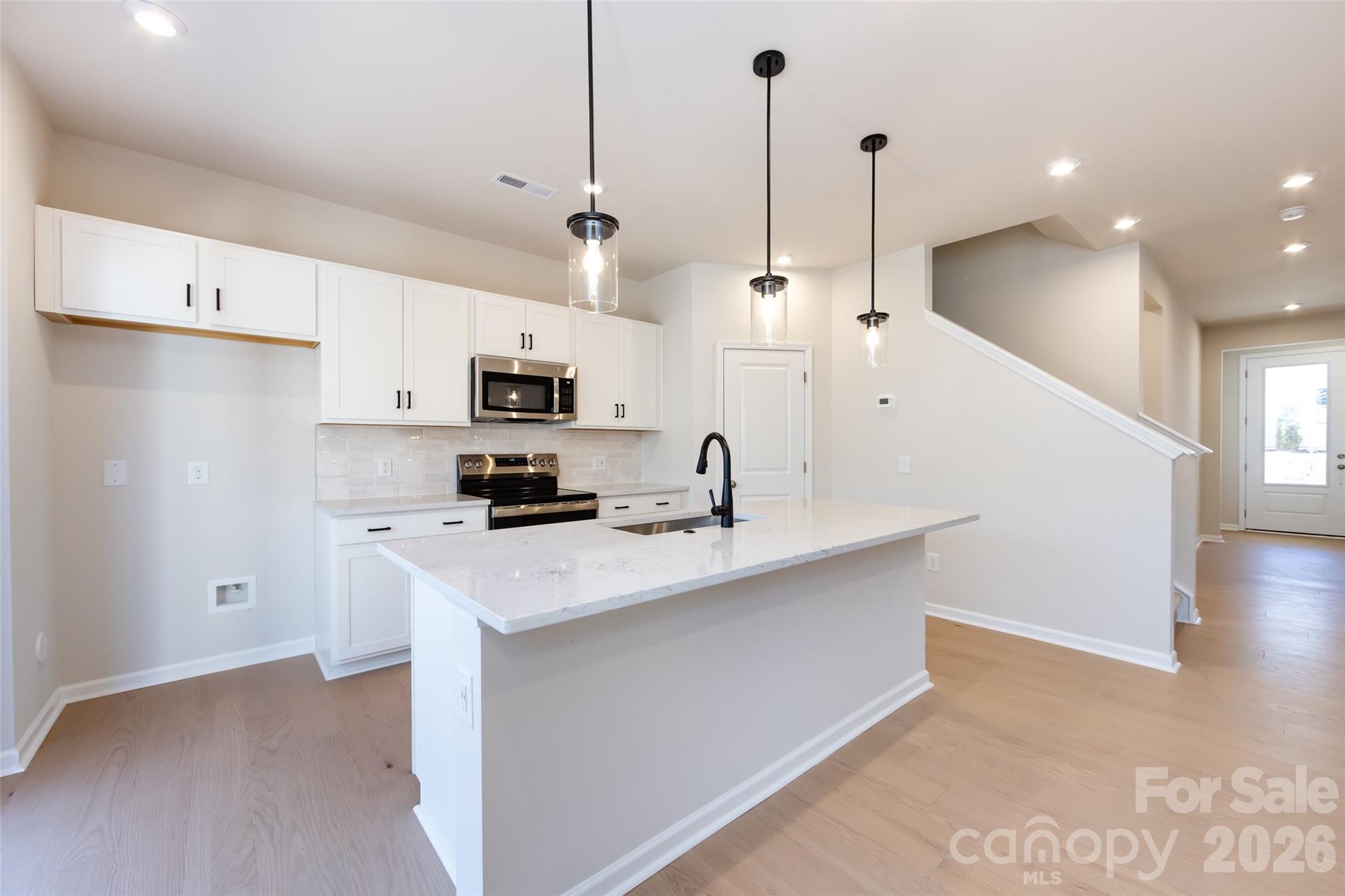 6005 Longar Lane — Charlotte
