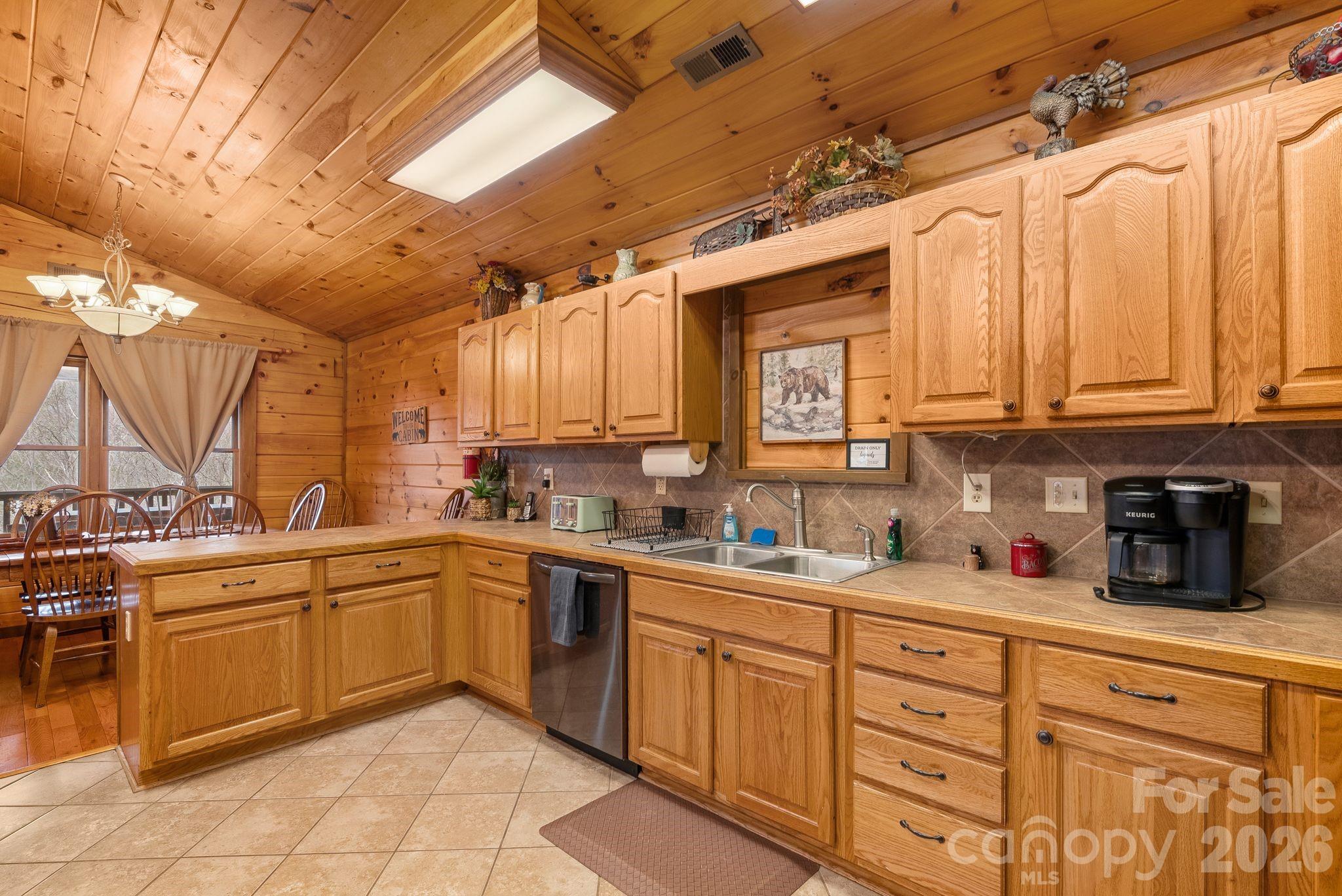 264 Moonbeam Lane — Clyde