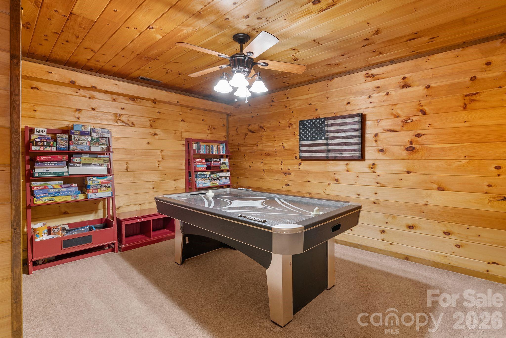 264 Moonbeam Lane — Clyde