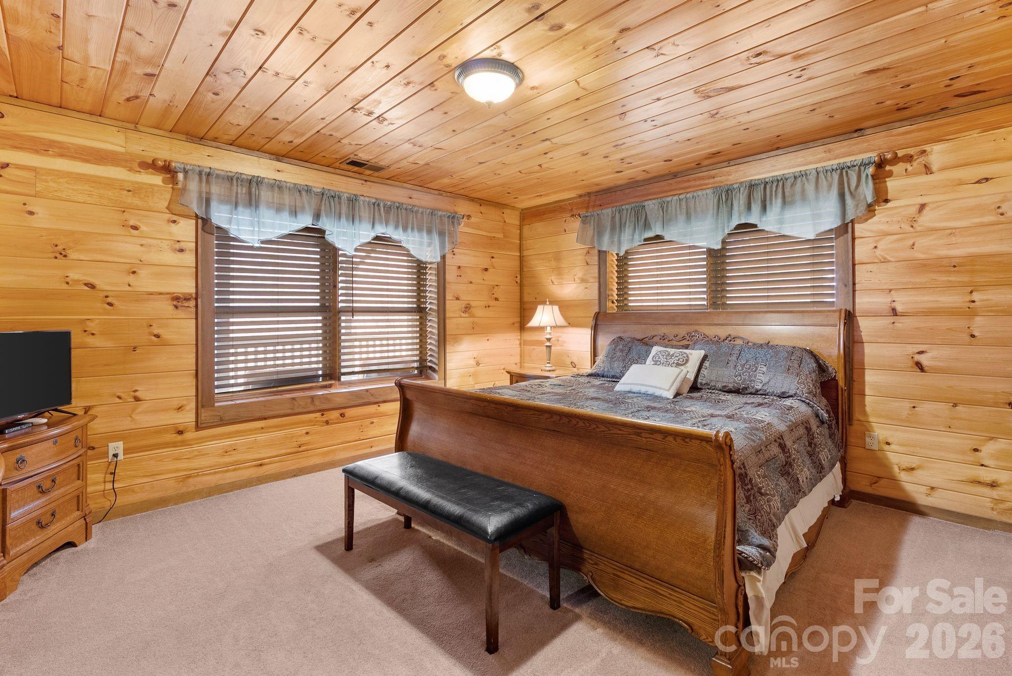 264 Moonbeam Lane — Clyde