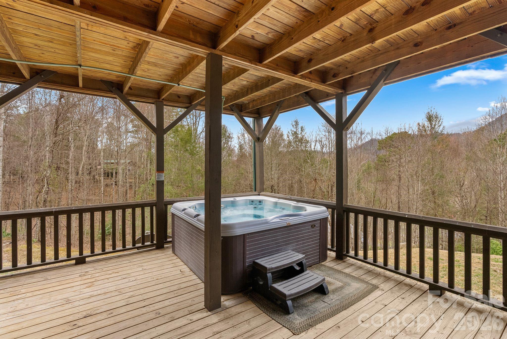 264 Moonbeam Lane — Clyde