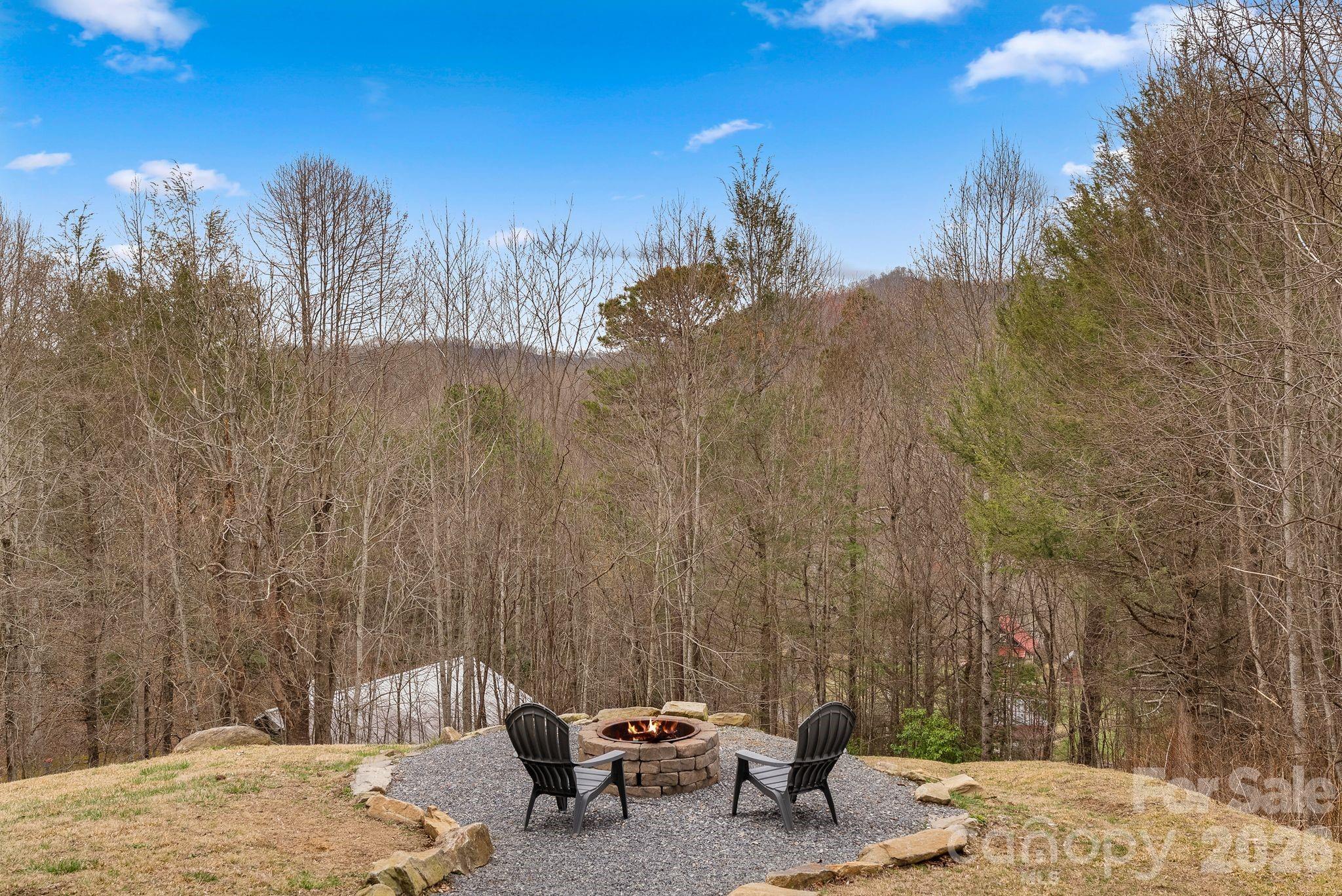 264 Moonbeam Lane — Clyde