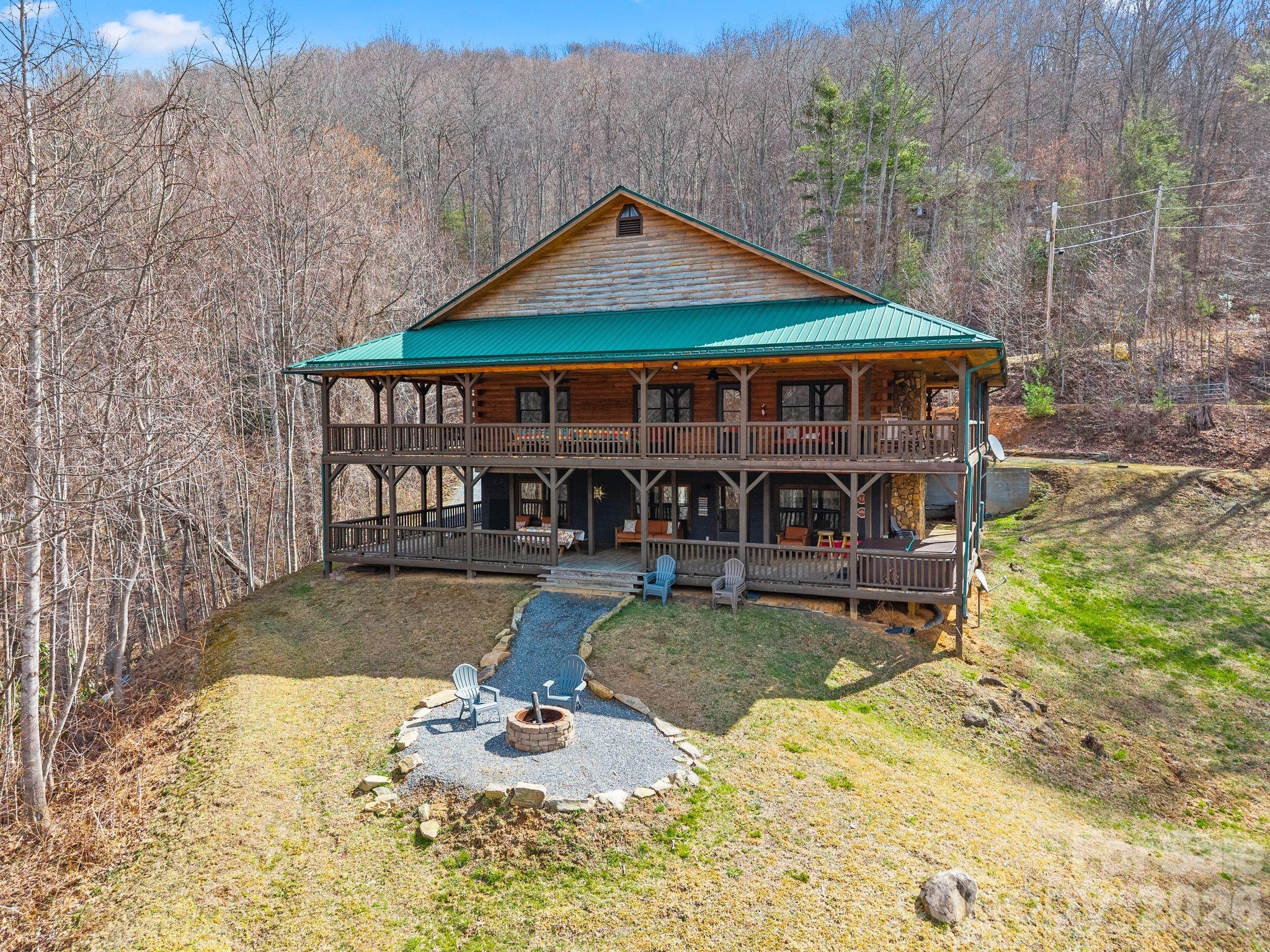 264 Moonbeam Lane — Clyde