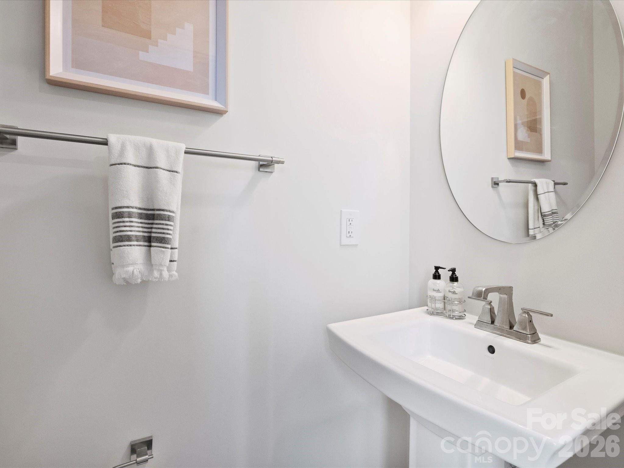 4746 Chastain Avenue — Charlotte