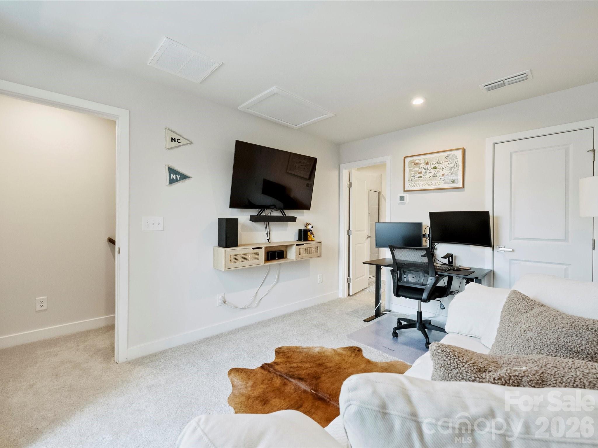 4746 Chastain Avenue — Charlotte