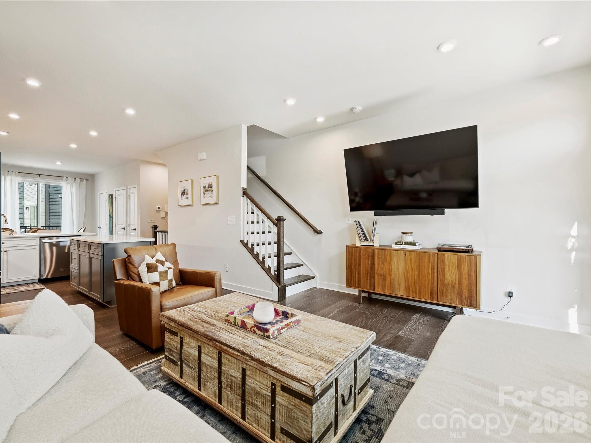 4746 Chastain Avenue — Charlotte