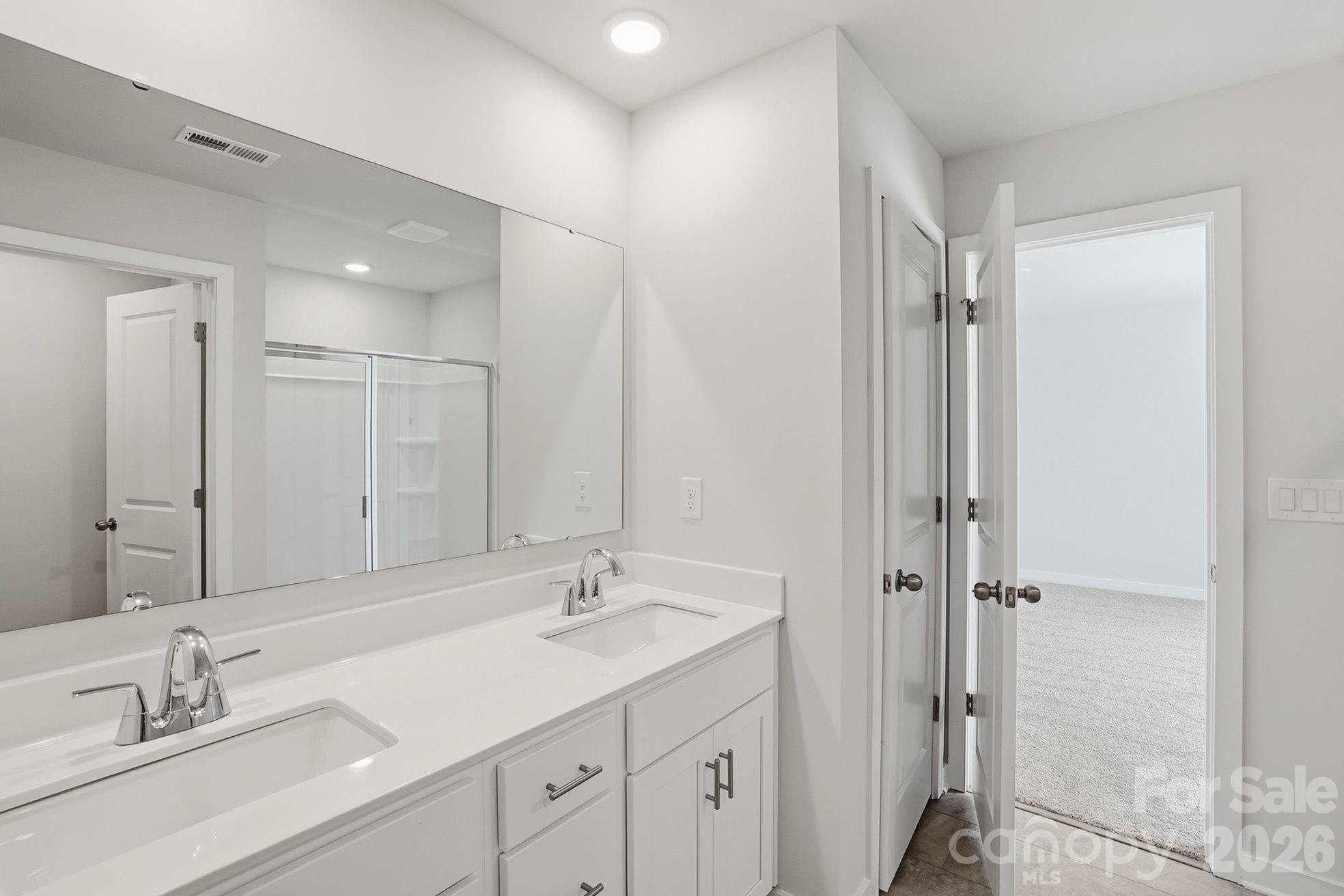 208 Bezelle Avenue — York