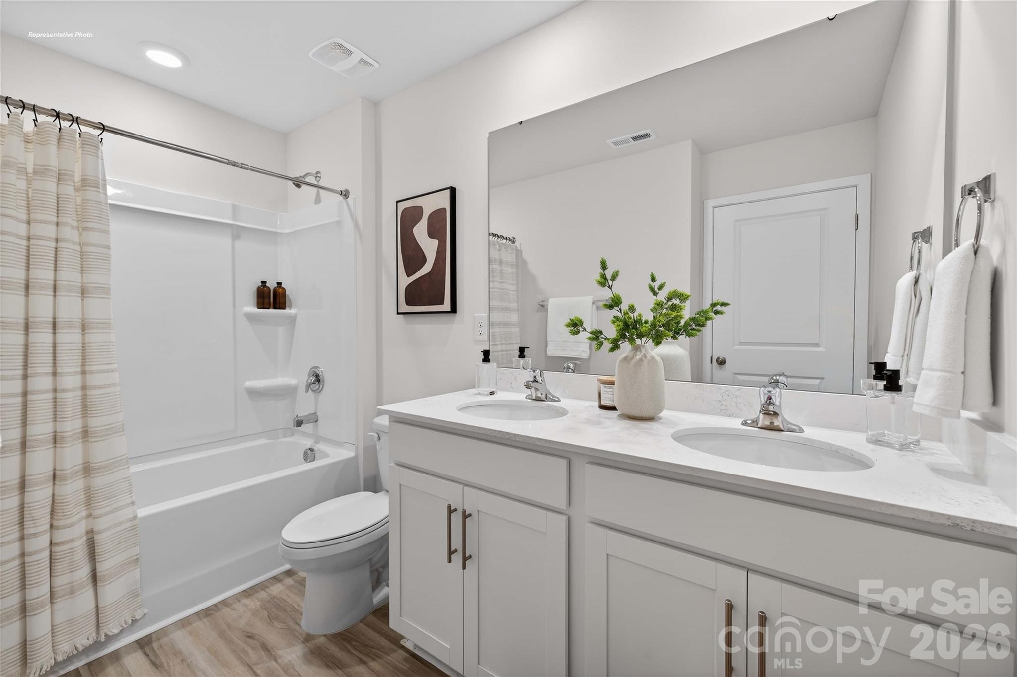 760 14th Avenue Court NE — Hickory