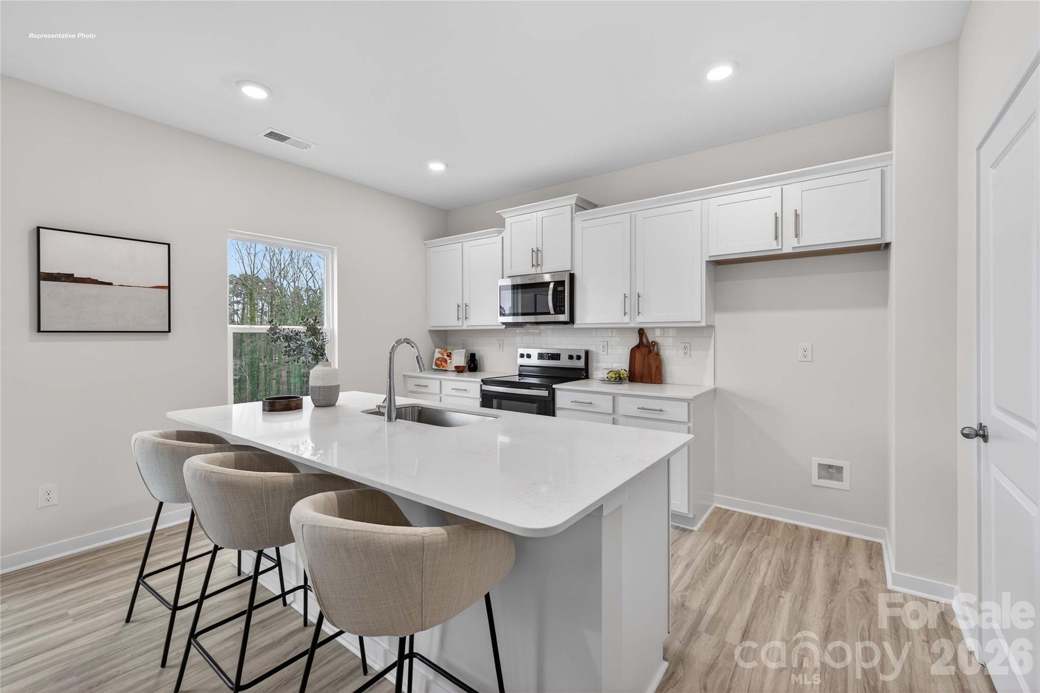 760 14th Avenue Court NE — Hickory