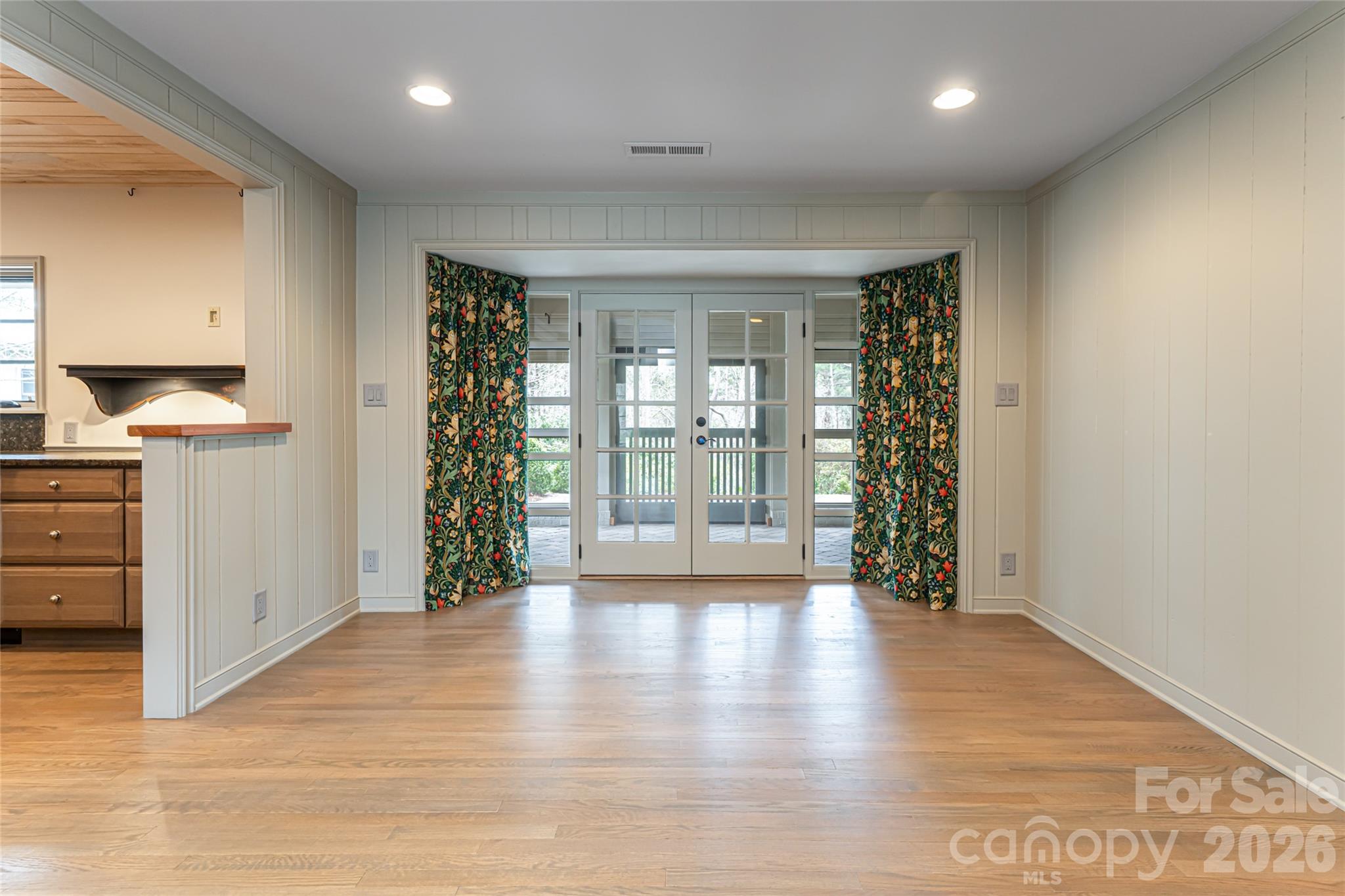 21 Pine Tree Circle — Asheville