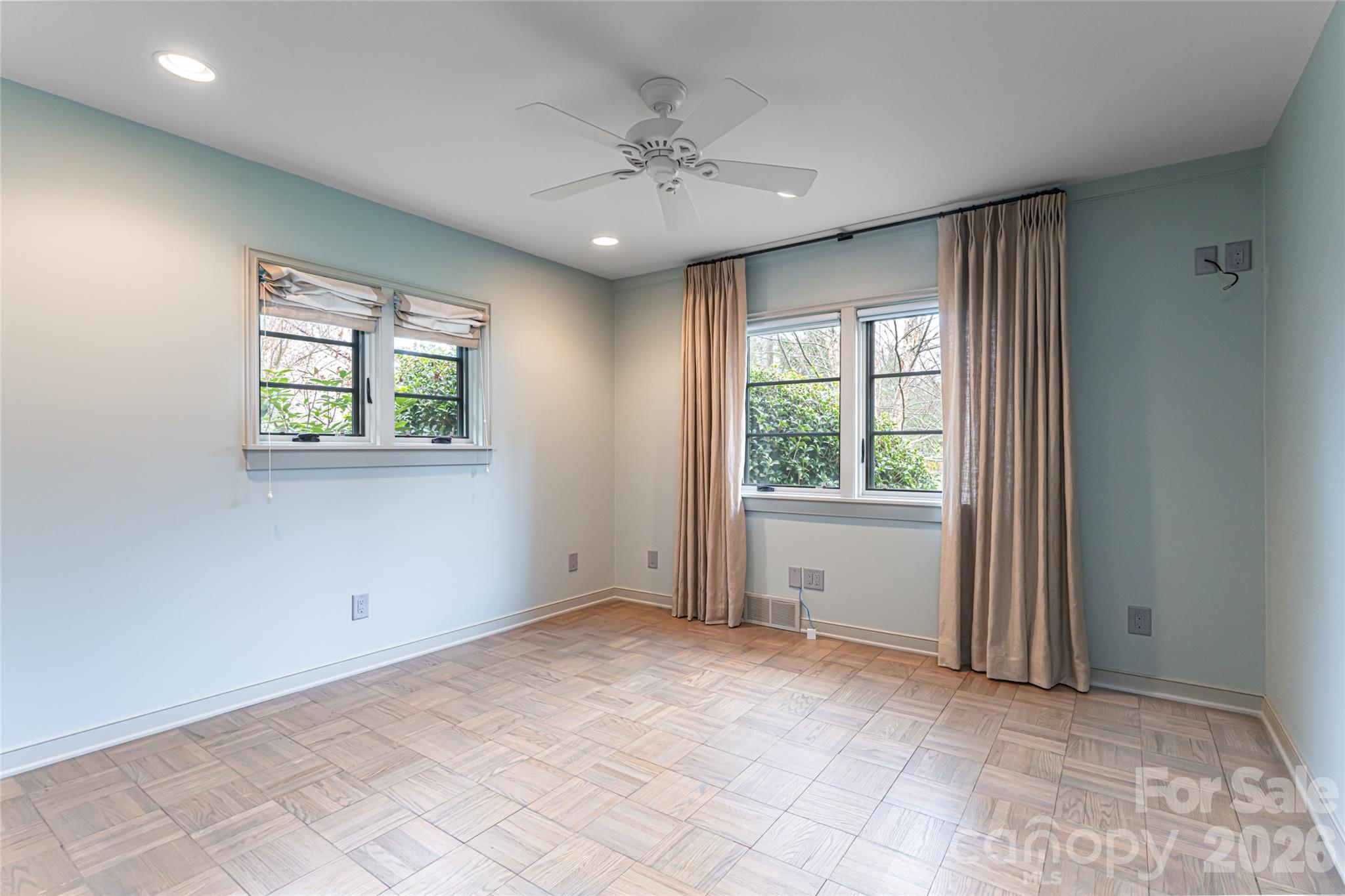 21 Pine Tree Circle — Asheville