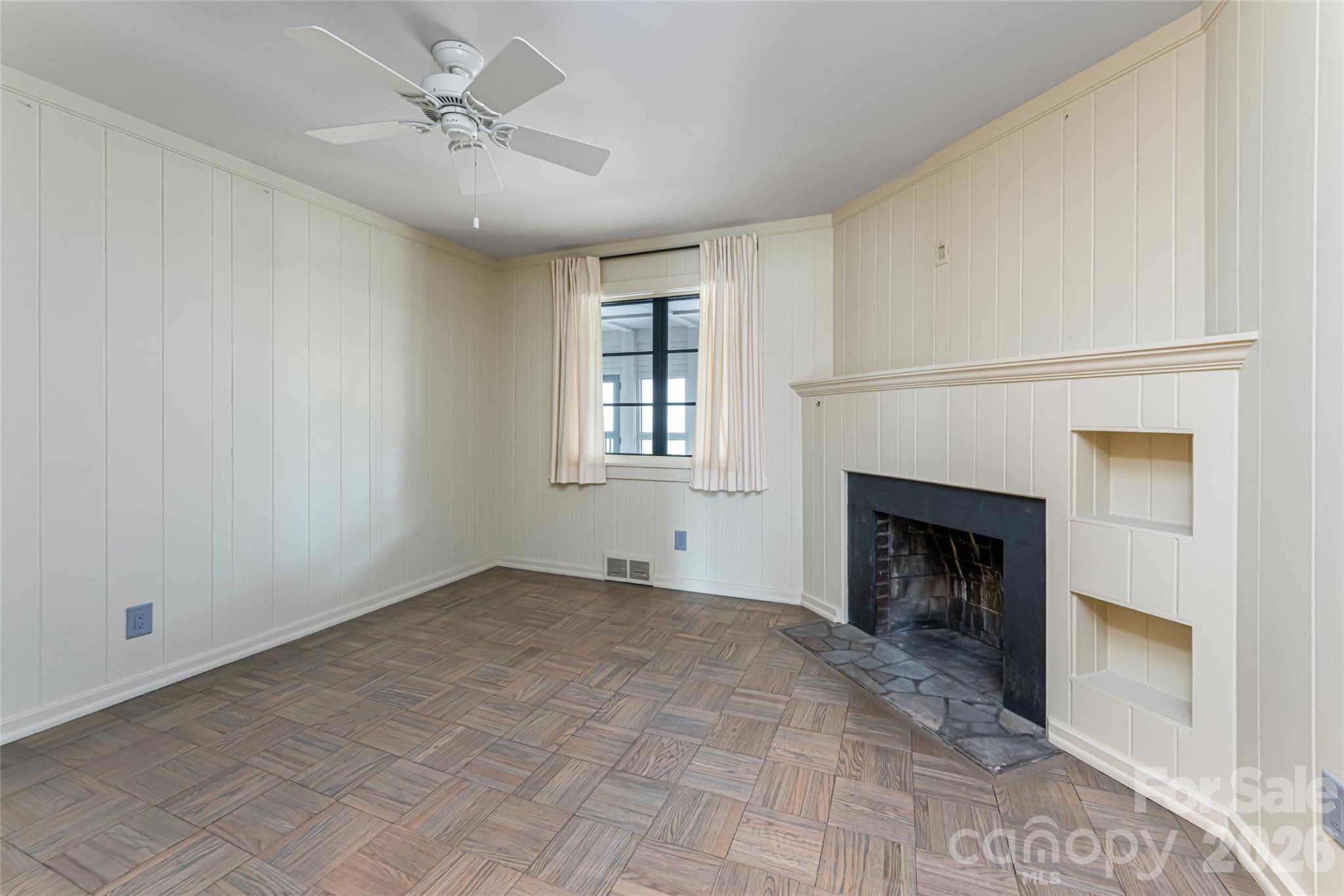 21 Pine Tree Circle — Asheville