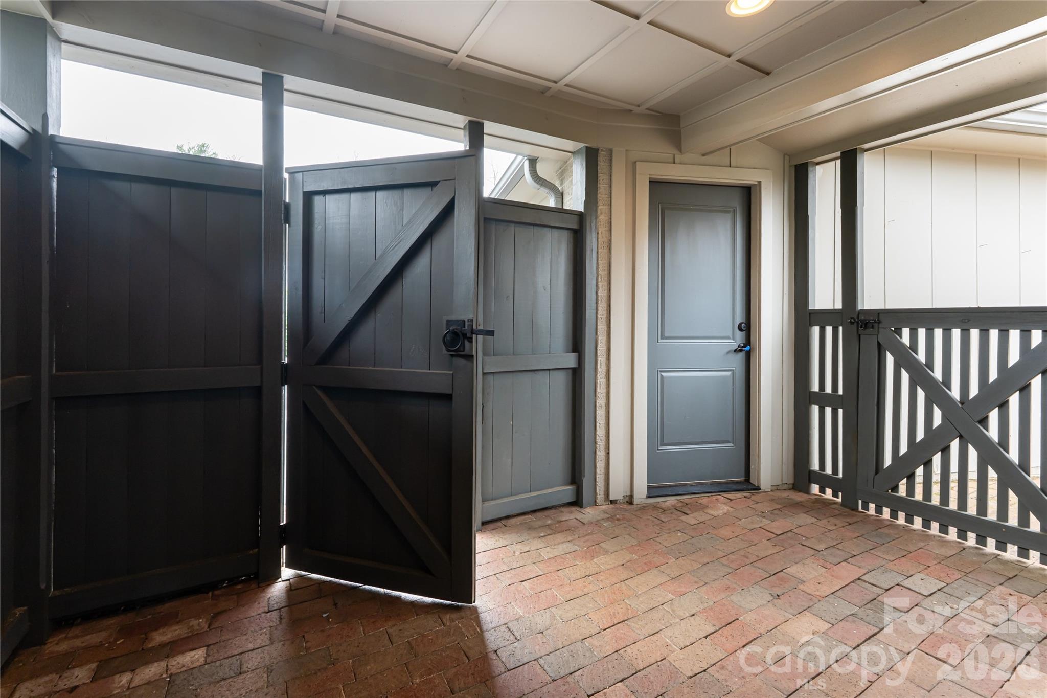 21 Pine Tree Circle — Asheville