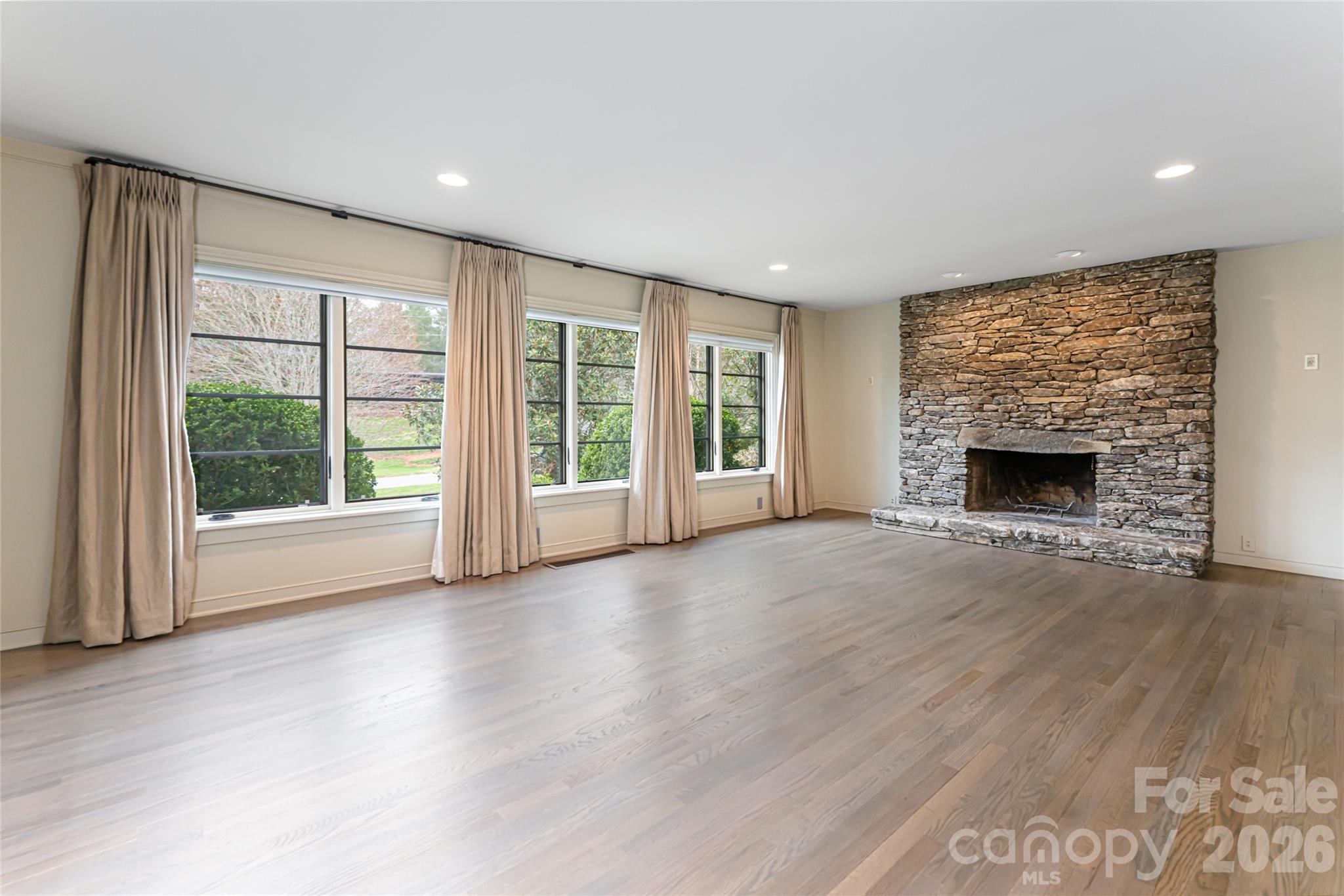 21 Pine Tree Circle — Asheville