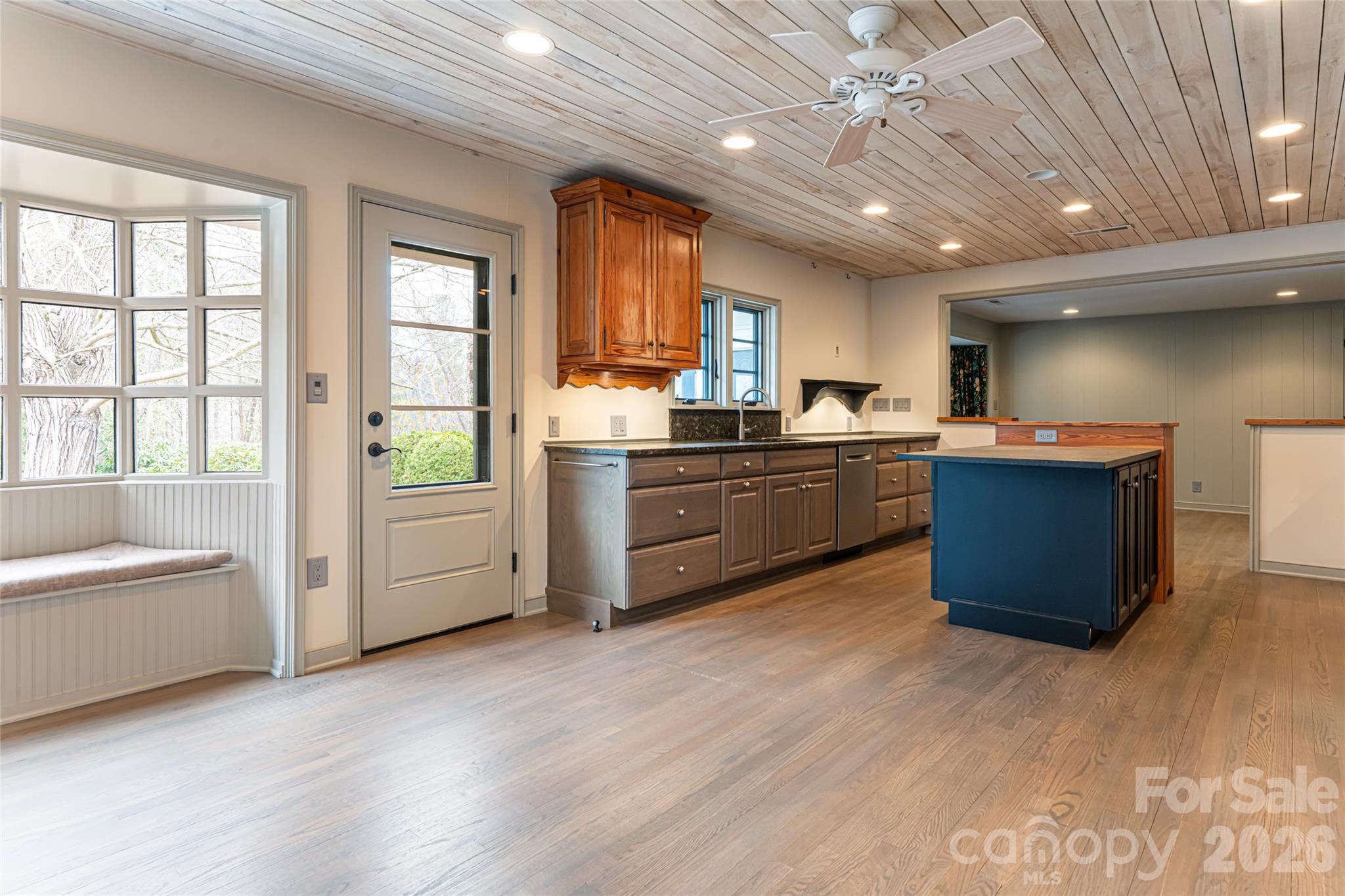 21 Pine Tree Circle — Asheville