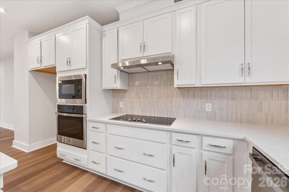 6016 Pivot Court — Charlotte