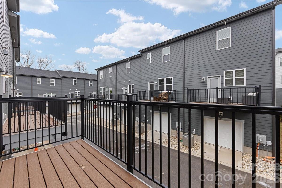 6016 Pivot Court — Charlotte