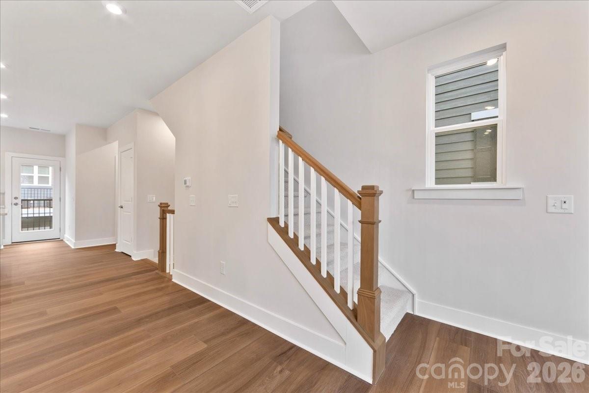 6016 Pivot Court — Charlotte
