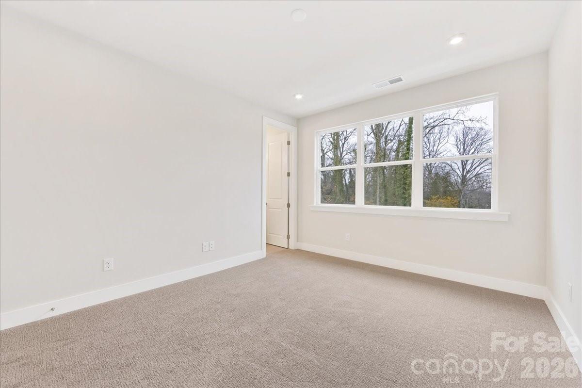 6016 Pivot Court — Charlotte