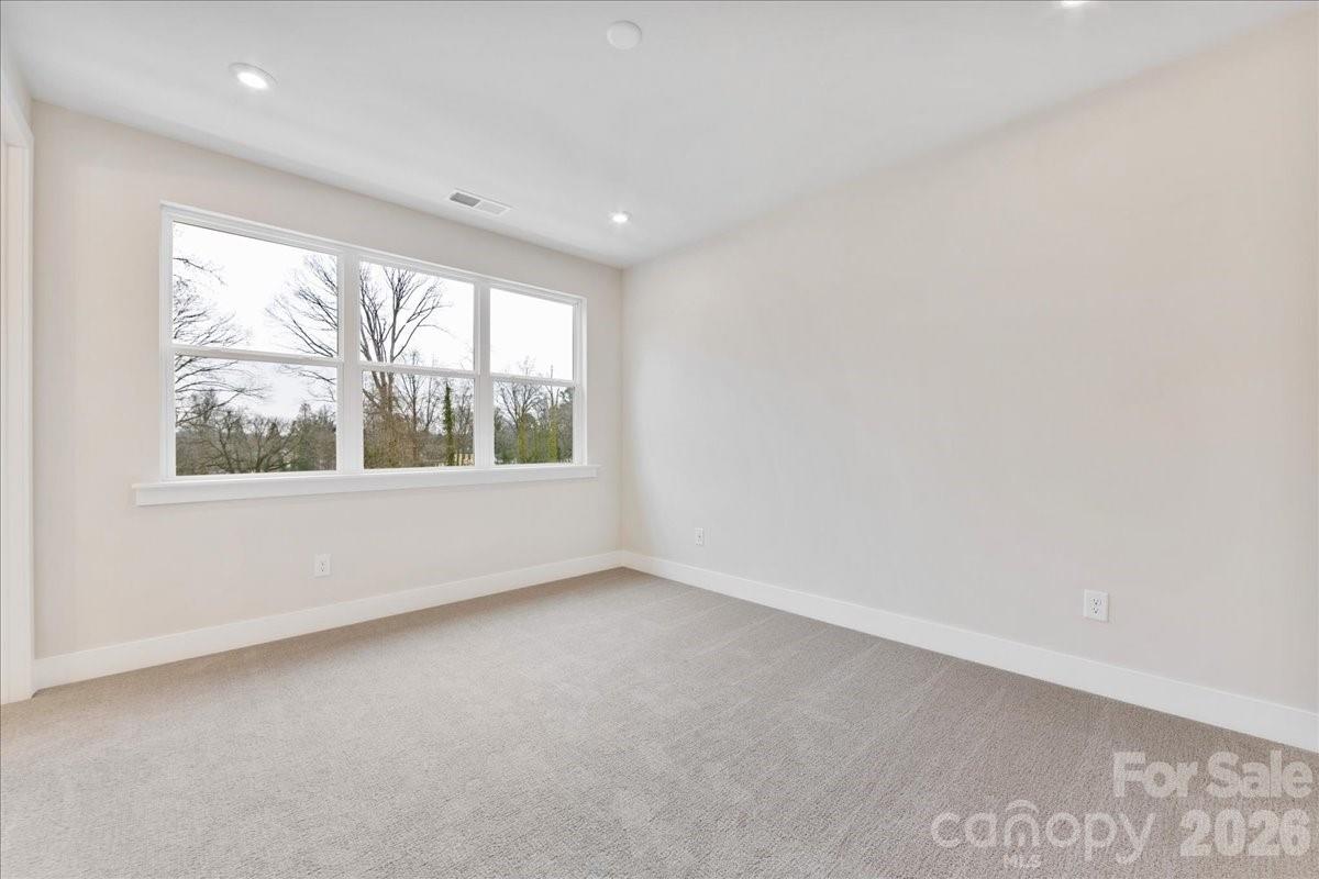 6016 Pivot Court — Charlotte