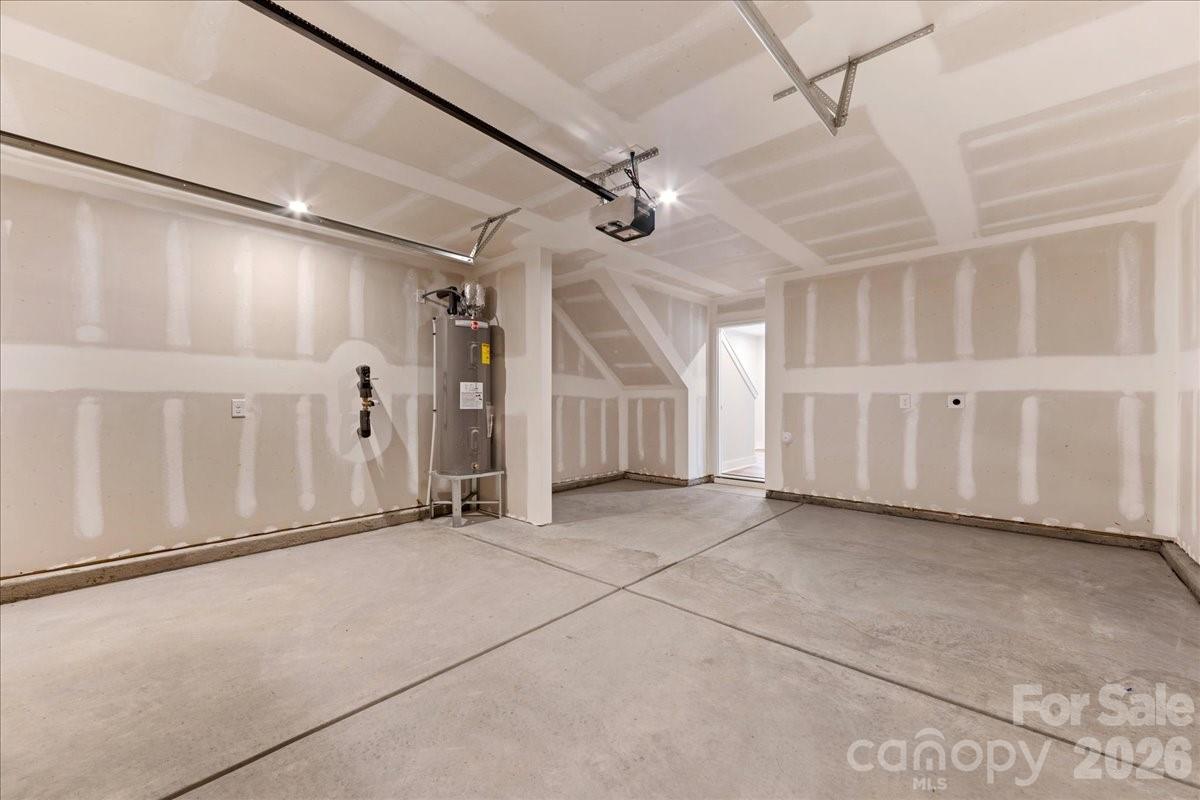 6016 Pivot Court — Charlotte