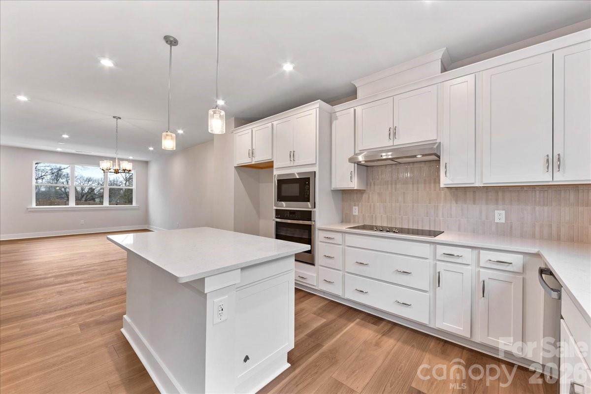 6016 Pivot Court — Charlotte