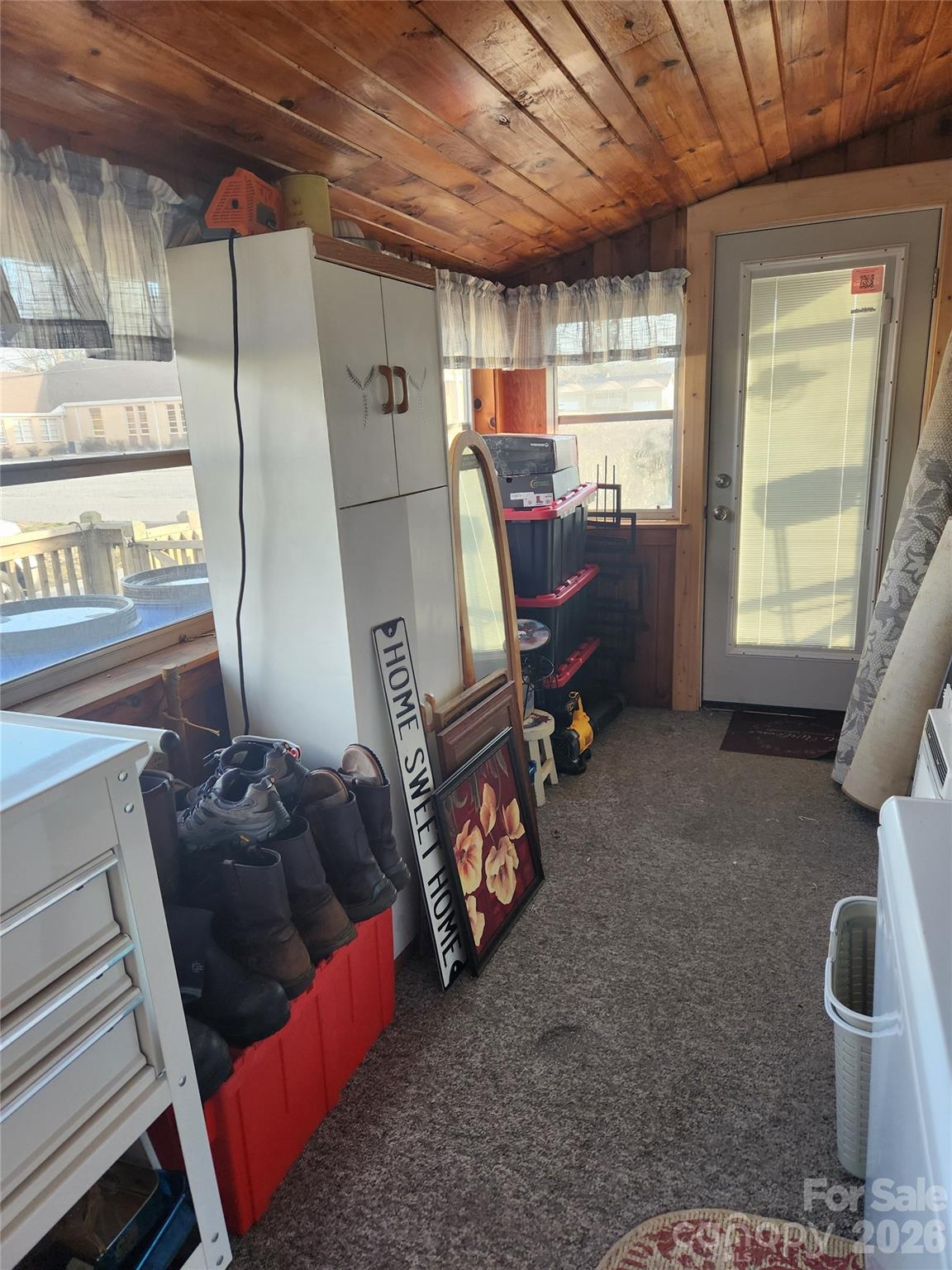110 E Price Street — Hendersonville