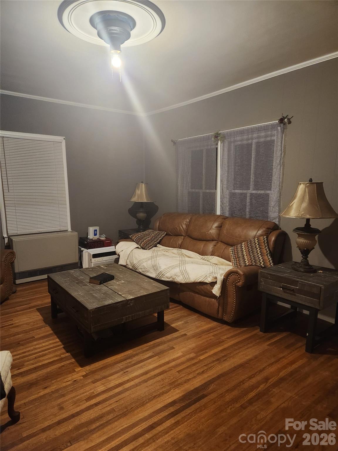 110 E Price Street — Hendersonville
