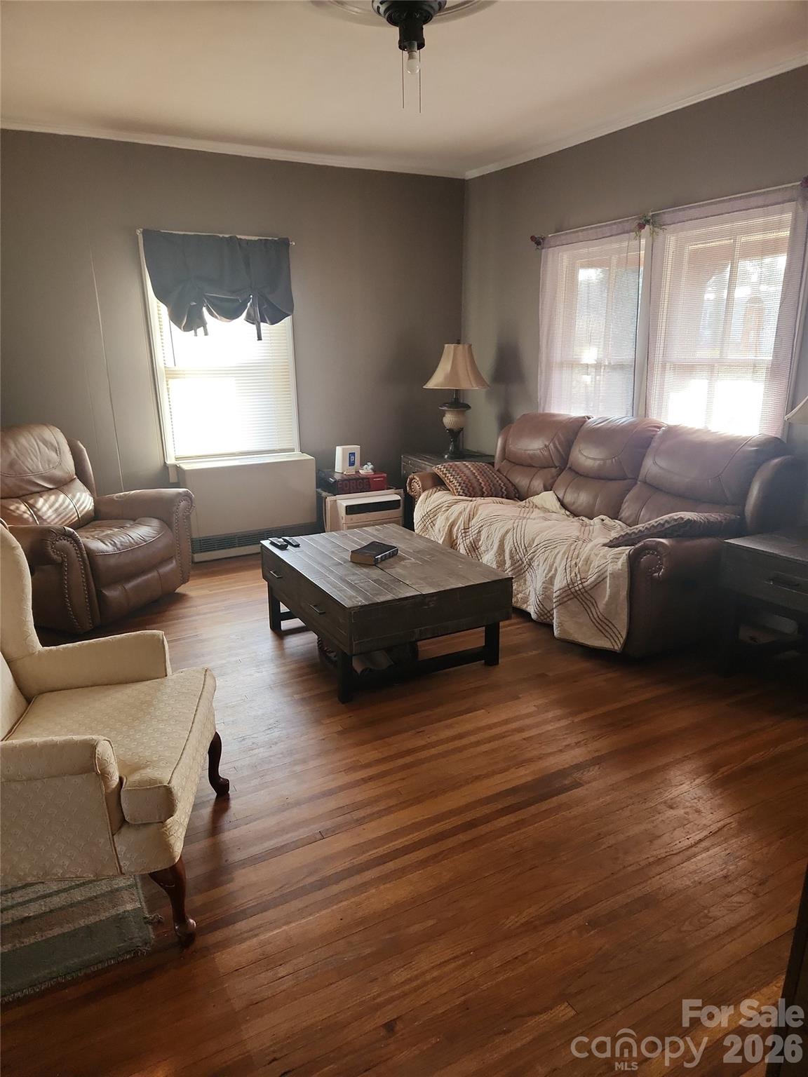 110 E Price Street — Hendersonville
