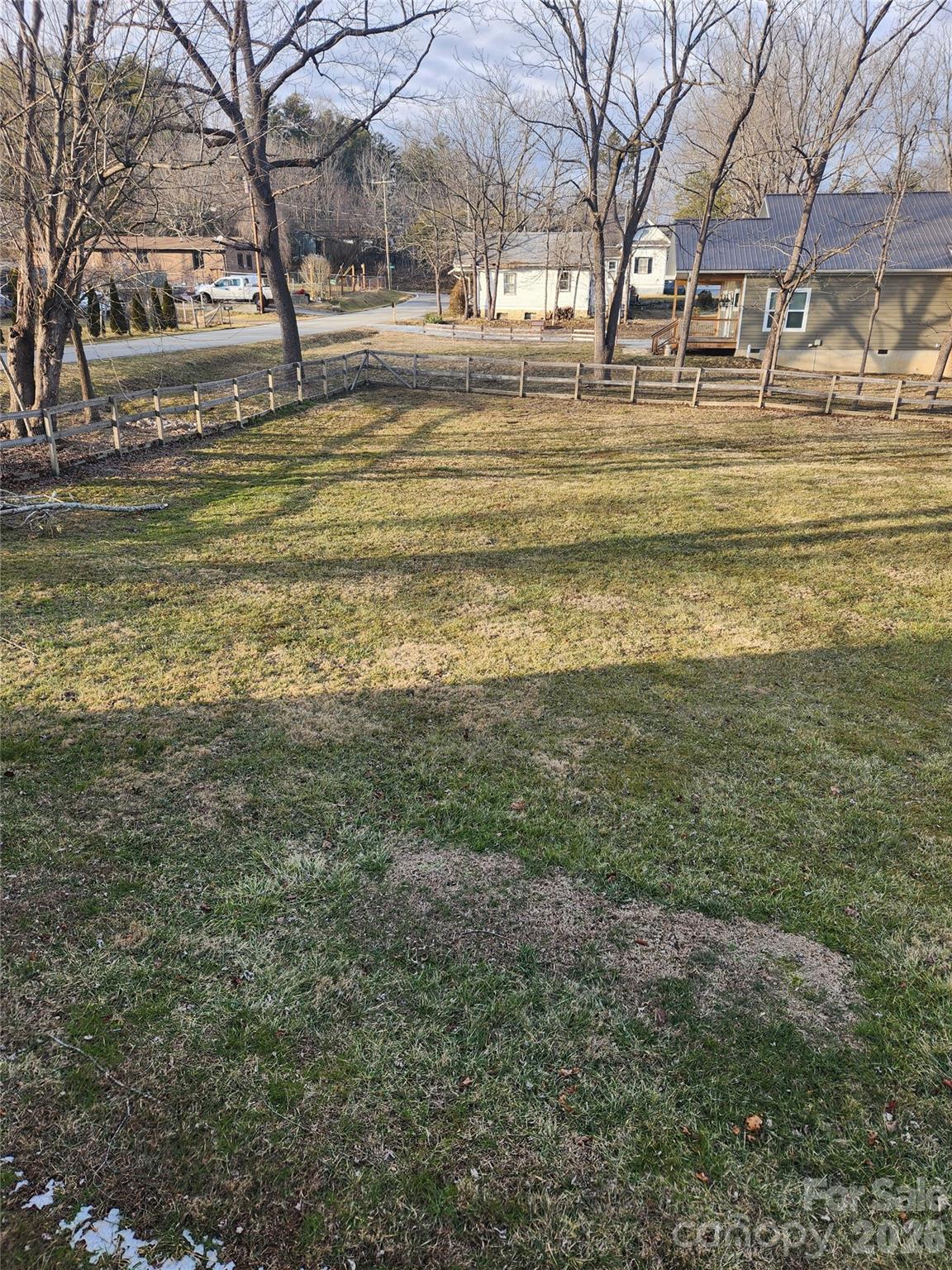 110 E Price Street — Hendersonville