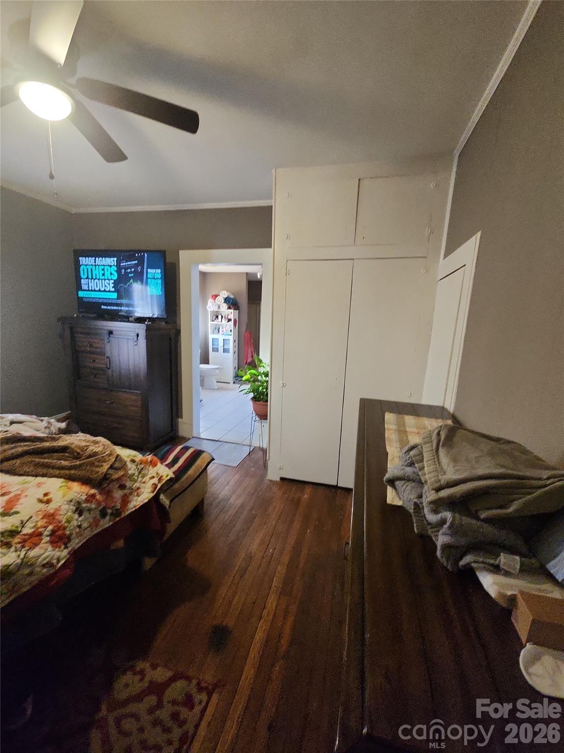 110 E Price Street — Hendersonville